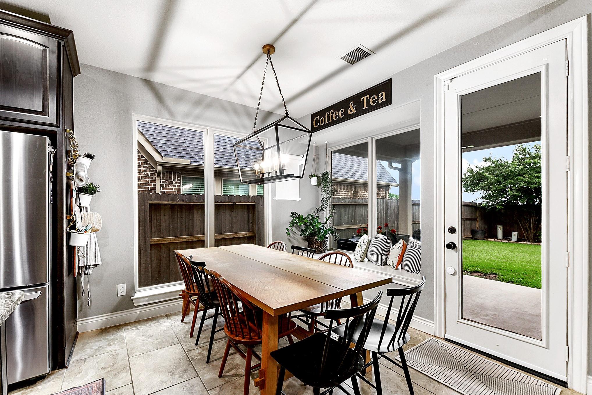 Katy, Texas, 77494, United States, 5 Bedrooms Bedrooms, ,5 BathroomsBathrooms,Residential,For Sale,2048040