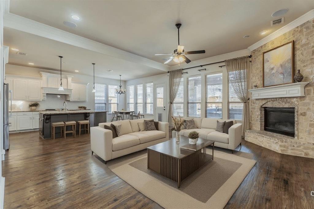 Frisco, Texas, 75034, United States, 5 Bedrooms Bedrooms, ,4 BathroomsBathrooms,Residential,For Sale,1981625