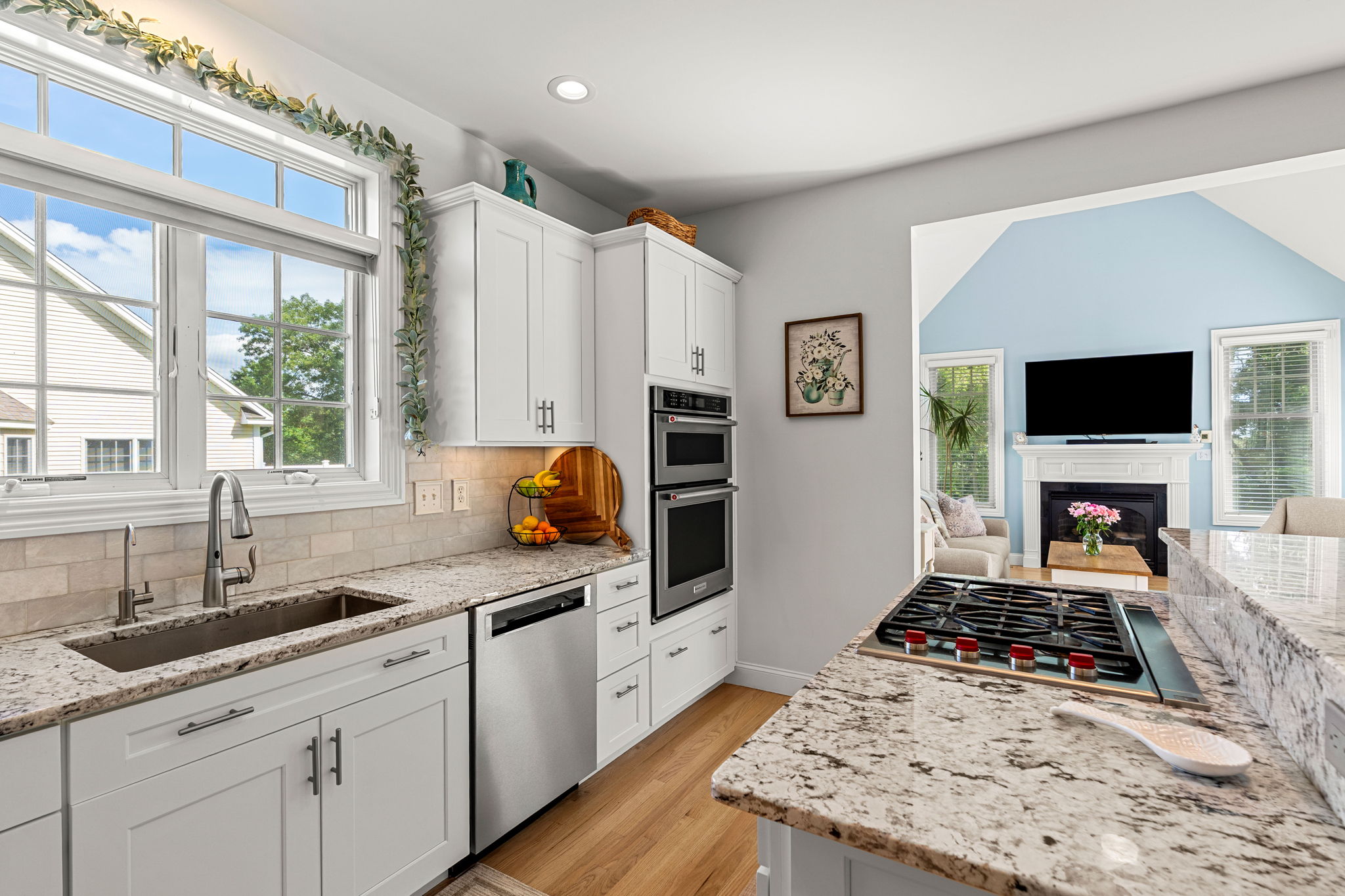  11 Riverview Hts, Amesbury, MA, 01913 - 物件實景