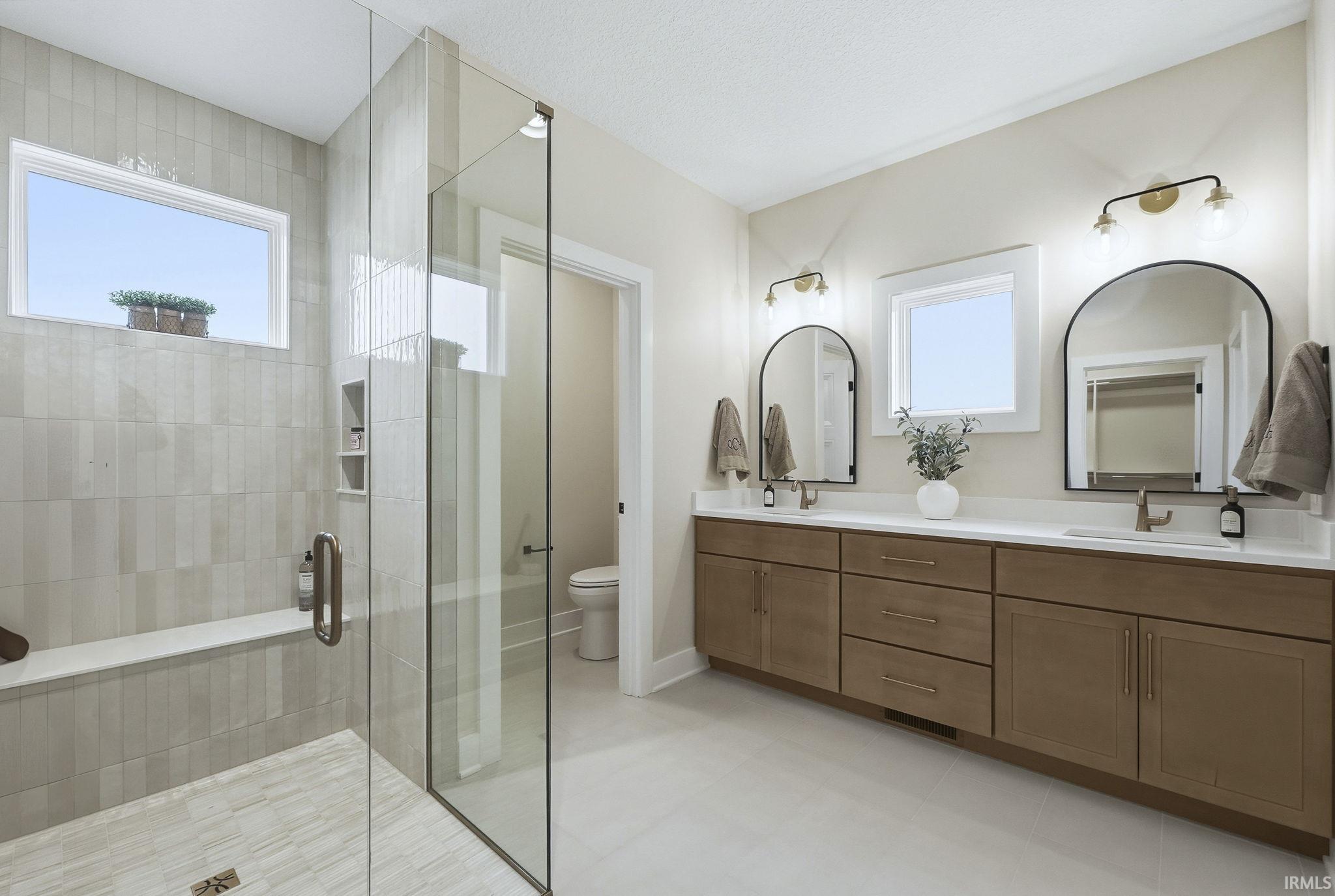 Fort Wayne, Indiana, 46835, United States, 3 Bedrooms Bedrooms, ,2 BathroomsBathrooms,Residential,For Sale,1980547