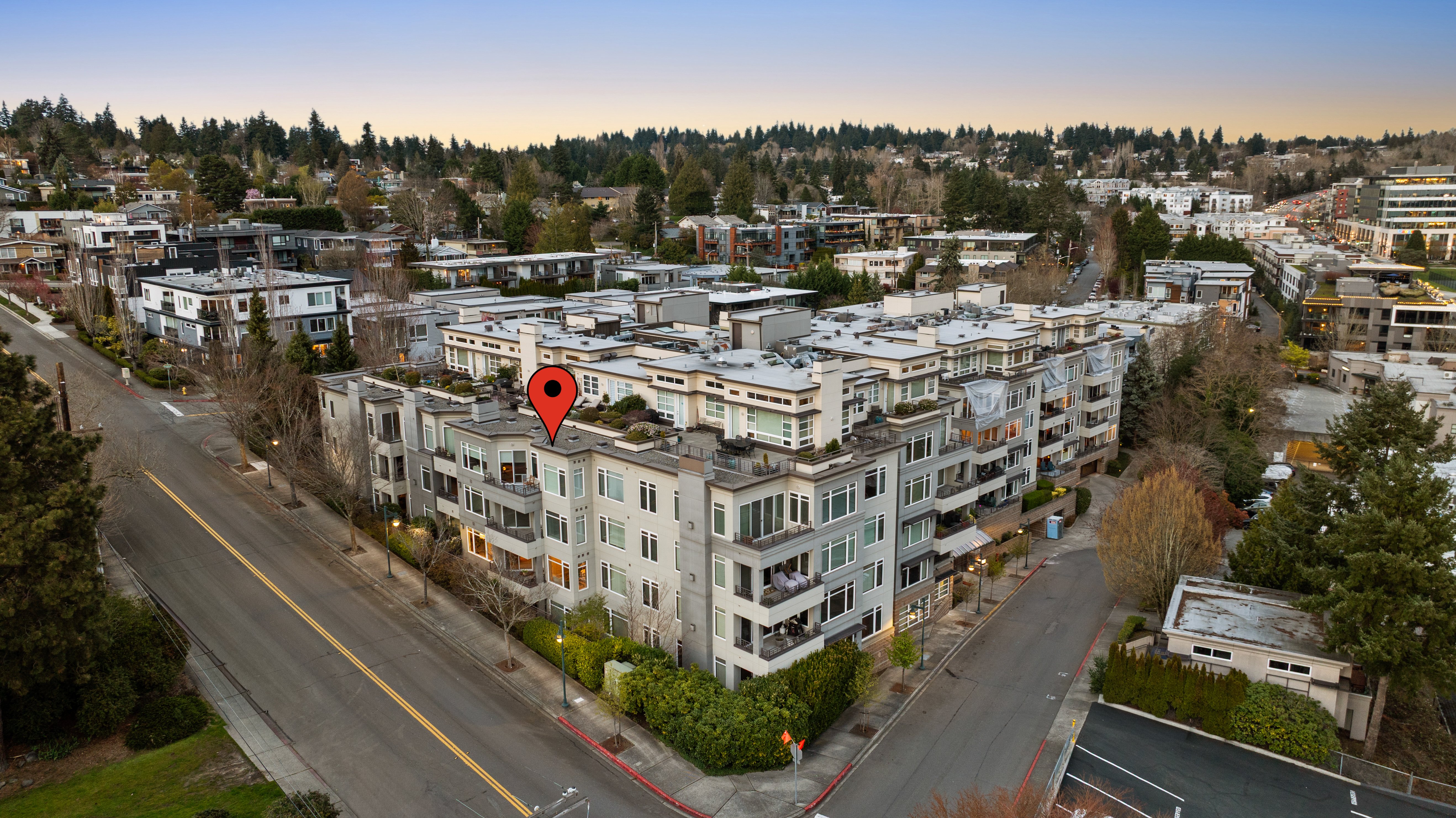  225 4th Avenue, Kirkland, WA 98033 - 物件實景