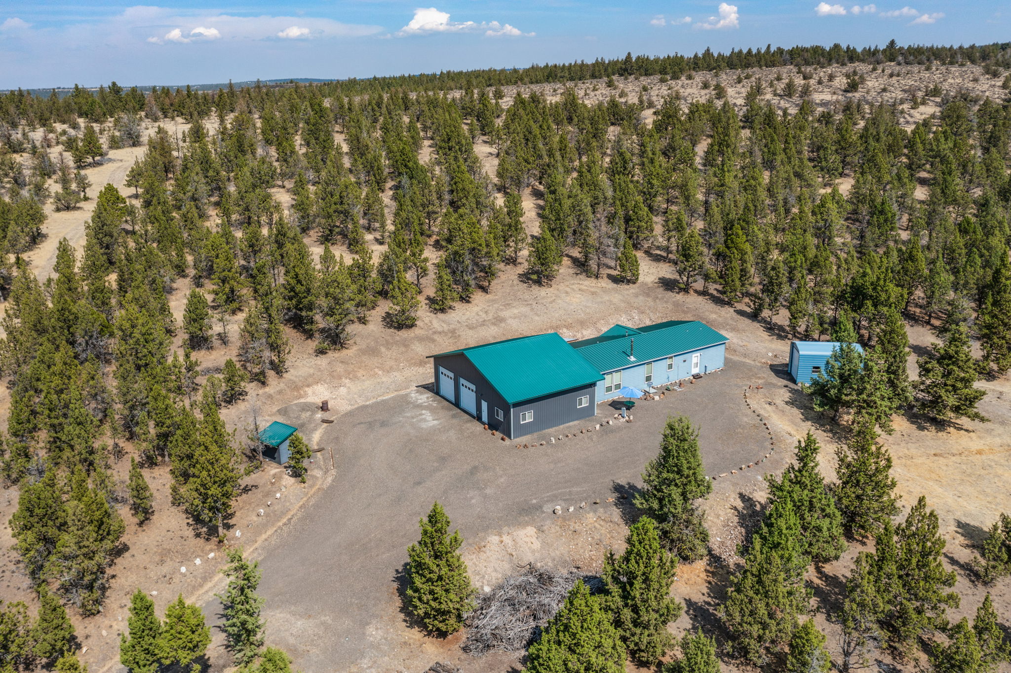 Prineville, Oregon, 97754, United States, 3 Bedrooms Bedrooms, ,2 BathroomsBathrooms,Residential,For Sale,1941697