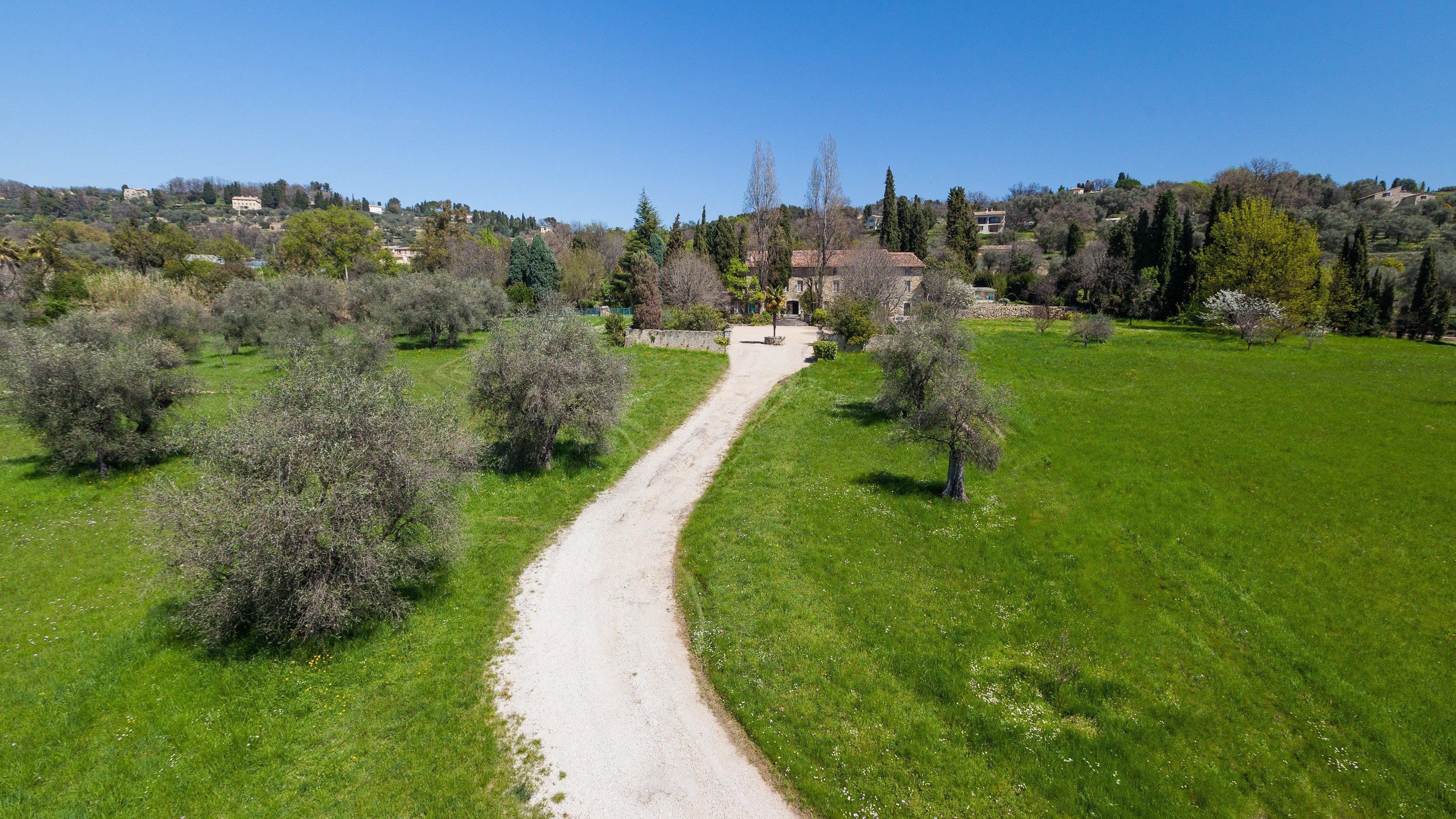  Exceptional provençal mas for sale in Opio: 3-hectare estate with 800 m² living… - 物件實景