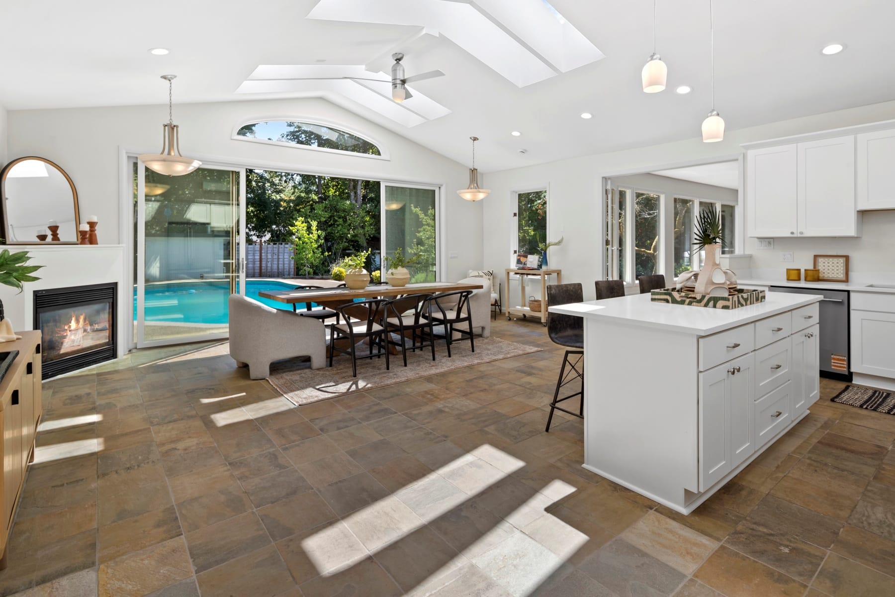  2710 SW MAPLE LN Portland, OR 97225 - 物件實景