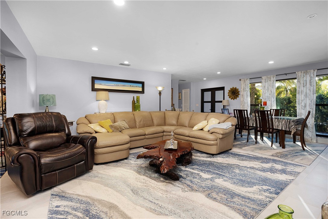 Cape Coral, Florida, 33904, United States, 3 Bedrooms Bedrooms, ,2 BathroomsBathrooms,Residential,For Sale,1995458