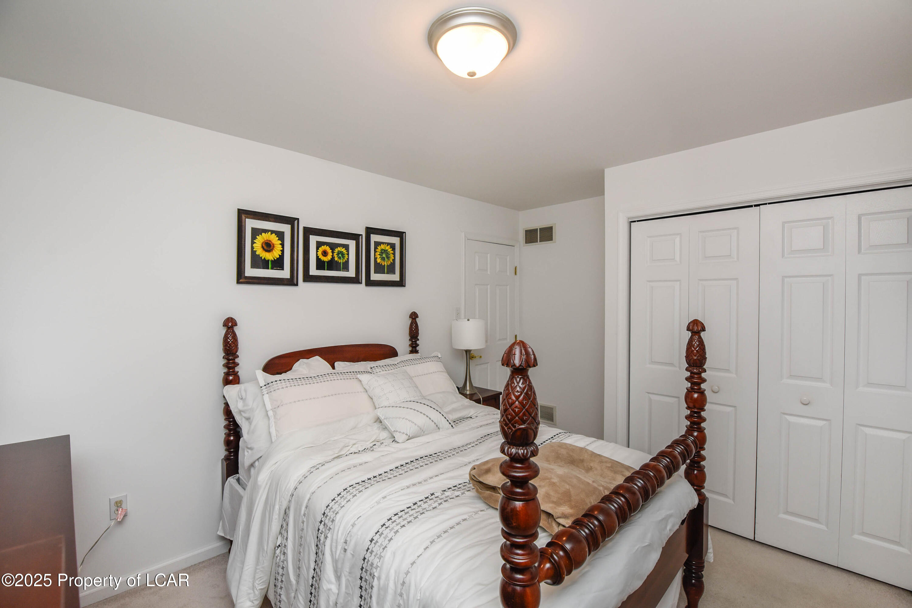 Dallas, Pennsylvania, 18612, United States, 4 Bedrooms Bedrooms, ,3 BathroomsBathrooms,Residential,For Sale,2005553