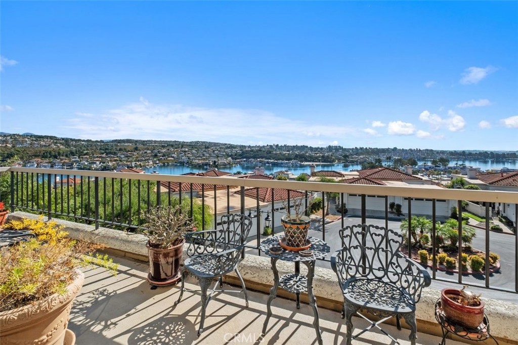 Mission Viejo, California, 92692, United States, 2 Bedrooms Bedrooms, ,1 BathroomBathrooms,Residential,For Sale,1989718