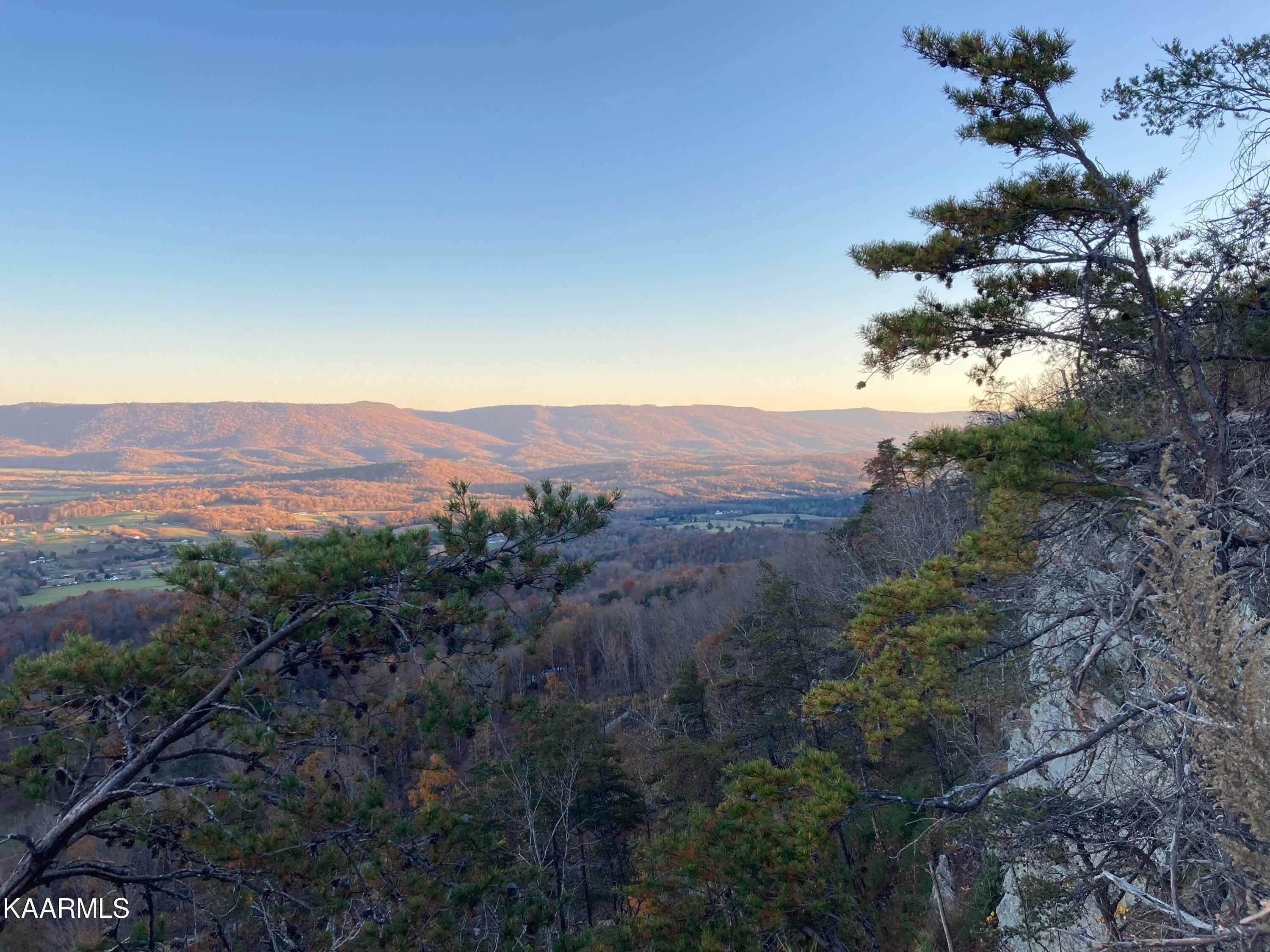 Pikeville, Tennessee, 37367, United States, ,Residential,For Sale,1943070