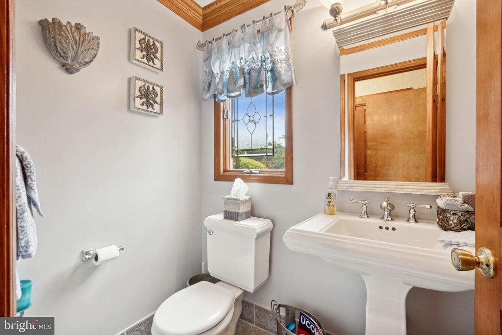 Colts Neck, New Jersey, 07722, United States, 4 Bedrooms Bedrooms, ,4 BathroomsBathrooms,Residential,For Sale,1792181