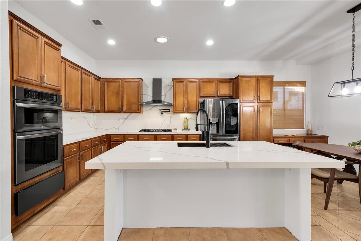 La Quinta, California, 92253, United States, 3 Bedrooms Bedrooms, ,3 BathroomsBathrooms,Residential,For Sale,1991537