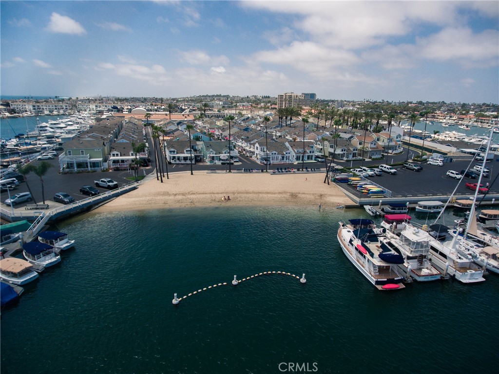 Newport Beach, California, 92663, United States, 1 Bedroom Bedrooms, ,1 BathroomBathrooms,Residential,For Sale,1776845