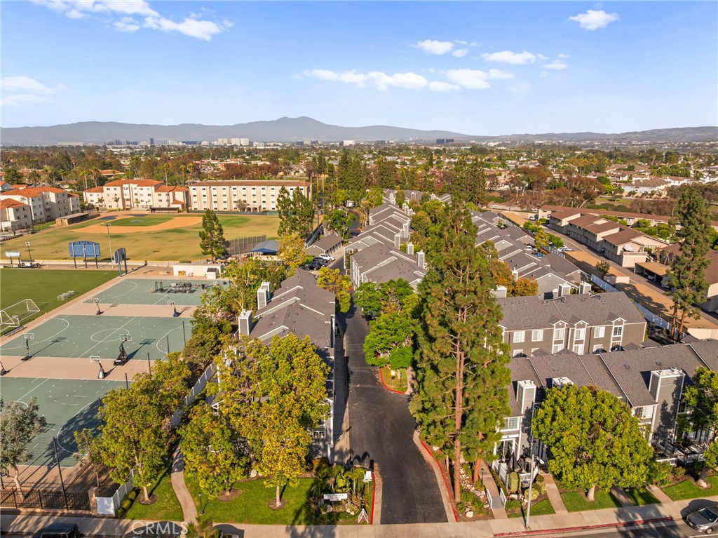 Costa Mesa, California, 92626, United States, 2 Bedrooms Bedrooms, ,2 BathroomsBathrooms,Residential,For Sale,1928708