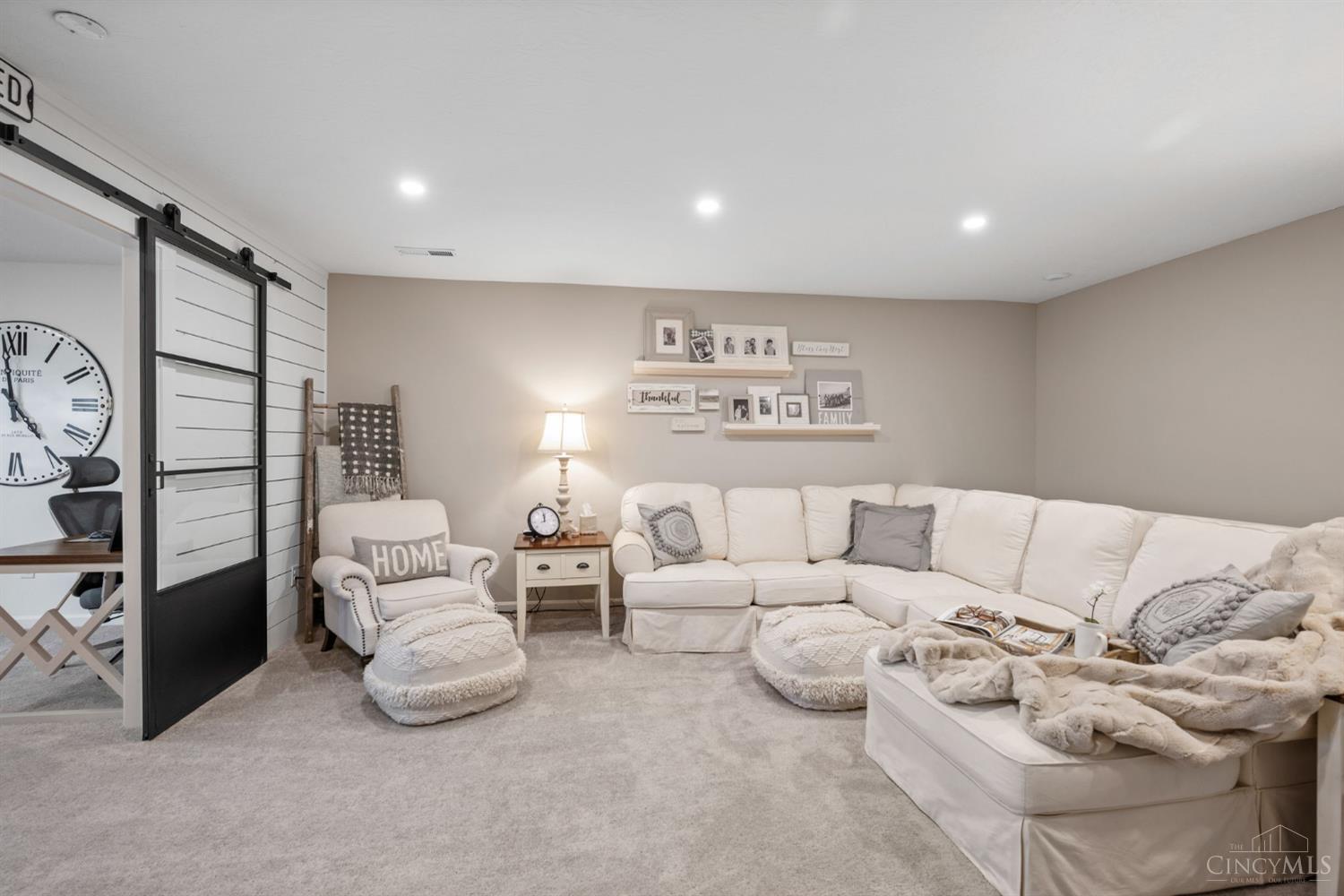 Middletown, Ohio, 45005, United States, 3 Bedrooms Bedrooms, ,2 BathroomsBathrooms,Residential,For Sale,1997212