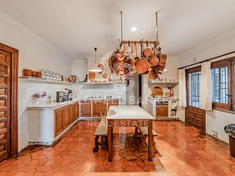 Toledo, Toledo, Los Cigarrales-La Bastida Toledo, Toledo, Castile-La Mancha, ES, 7 Bedrooms Bedrooms, ,7 BathroomsBathrooms,Residential,For Sale,Toledo, Toledo, Los Cigarrales-La Bastida Toledo, ,1619928