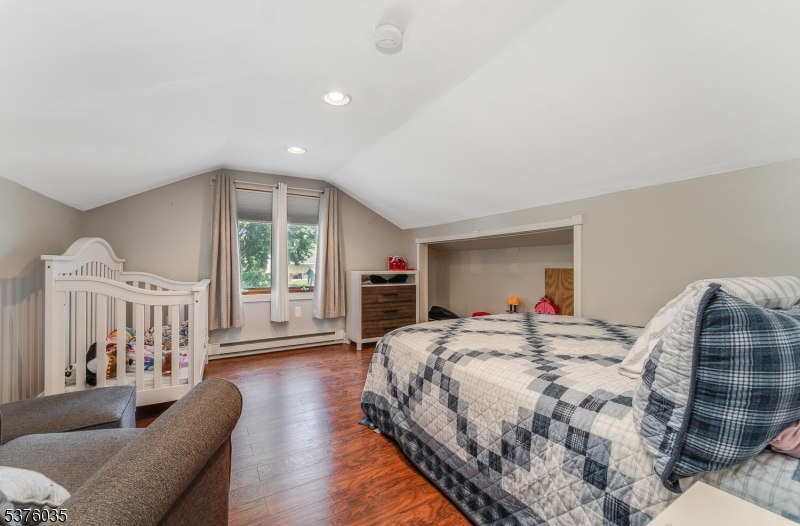 Phillipsburg Town, New Jersey, 08865, United States, 6 Bedrooms Bedrooms, ,4 BathroomsBathrooms,Residential,For Sale,1918649