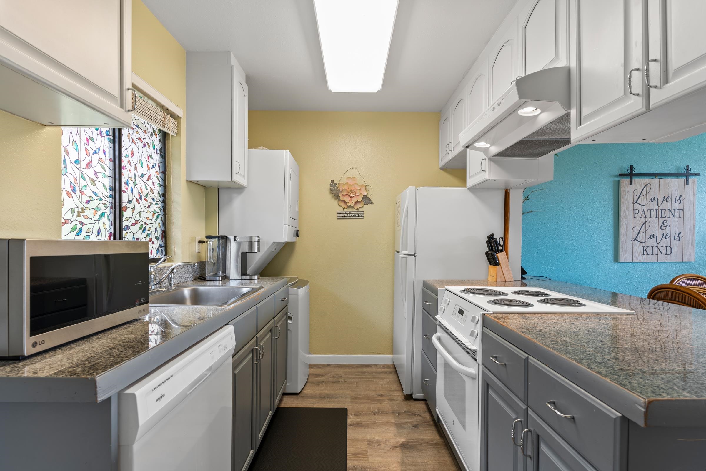 Kihei, Hawaii, 96753, United States, 2 Bedrooms Bedrooms, ,2 BathroomsBathrooms,Residential,For Sale,1850323