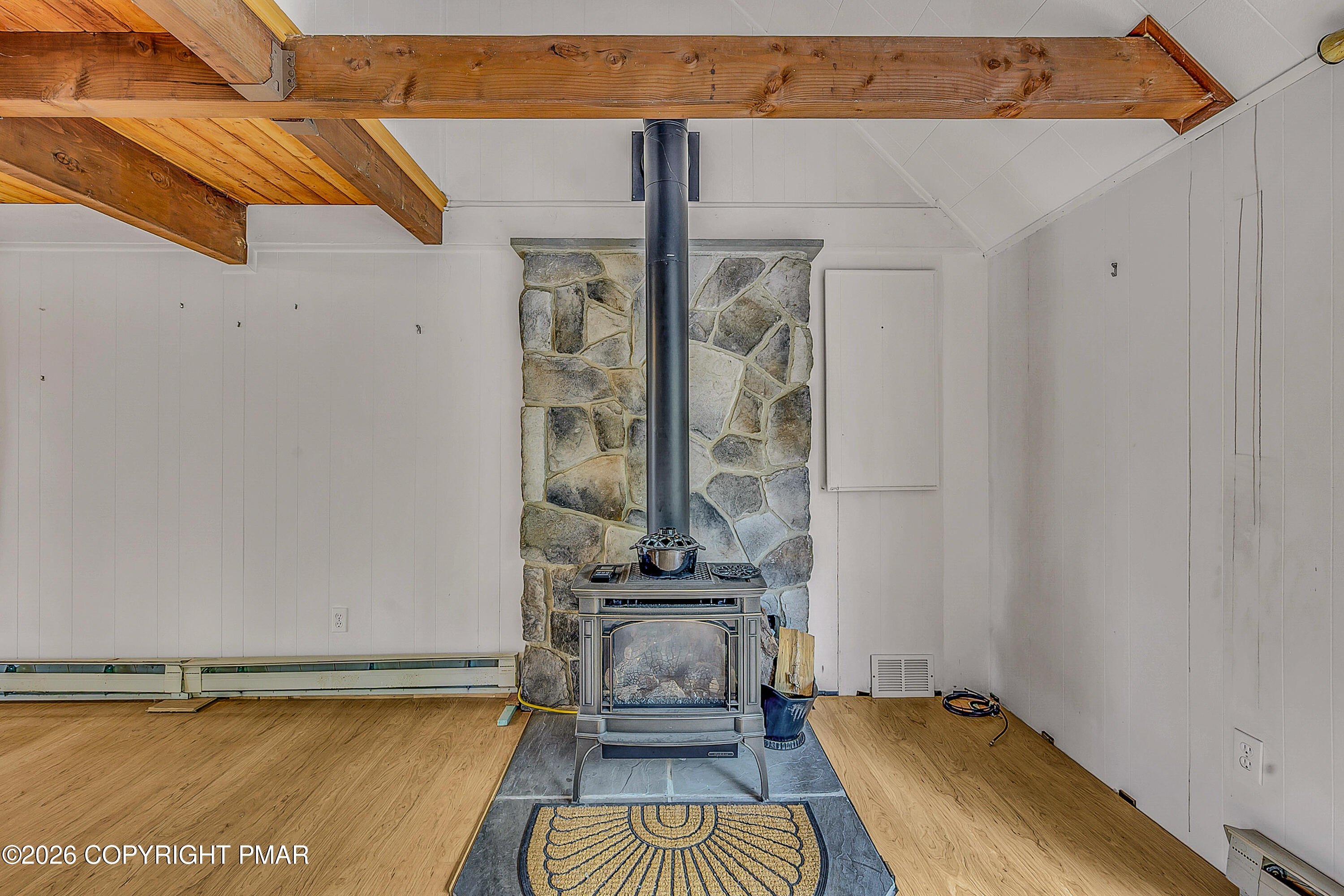 Pocono Lake, Pennsylvania, 18347, United States, 2 Bedrooms Bedrooms, ,1 BathroomBathrooms,Residential,For Sale,2048787