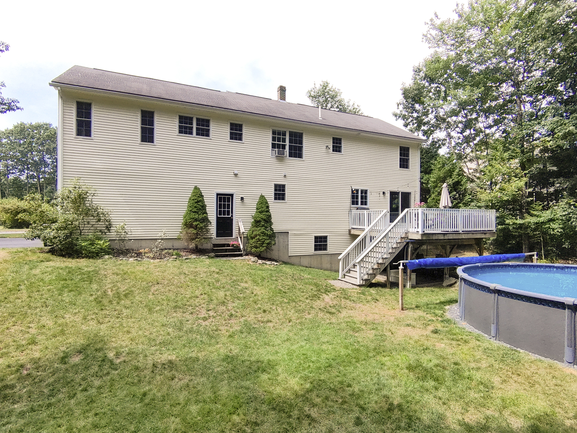 Gorham, Maine, 04038, United States, 4 Bedrooms Bedrooms, ,3 BathroomsBathrooms,Residential,For Sale,1914155