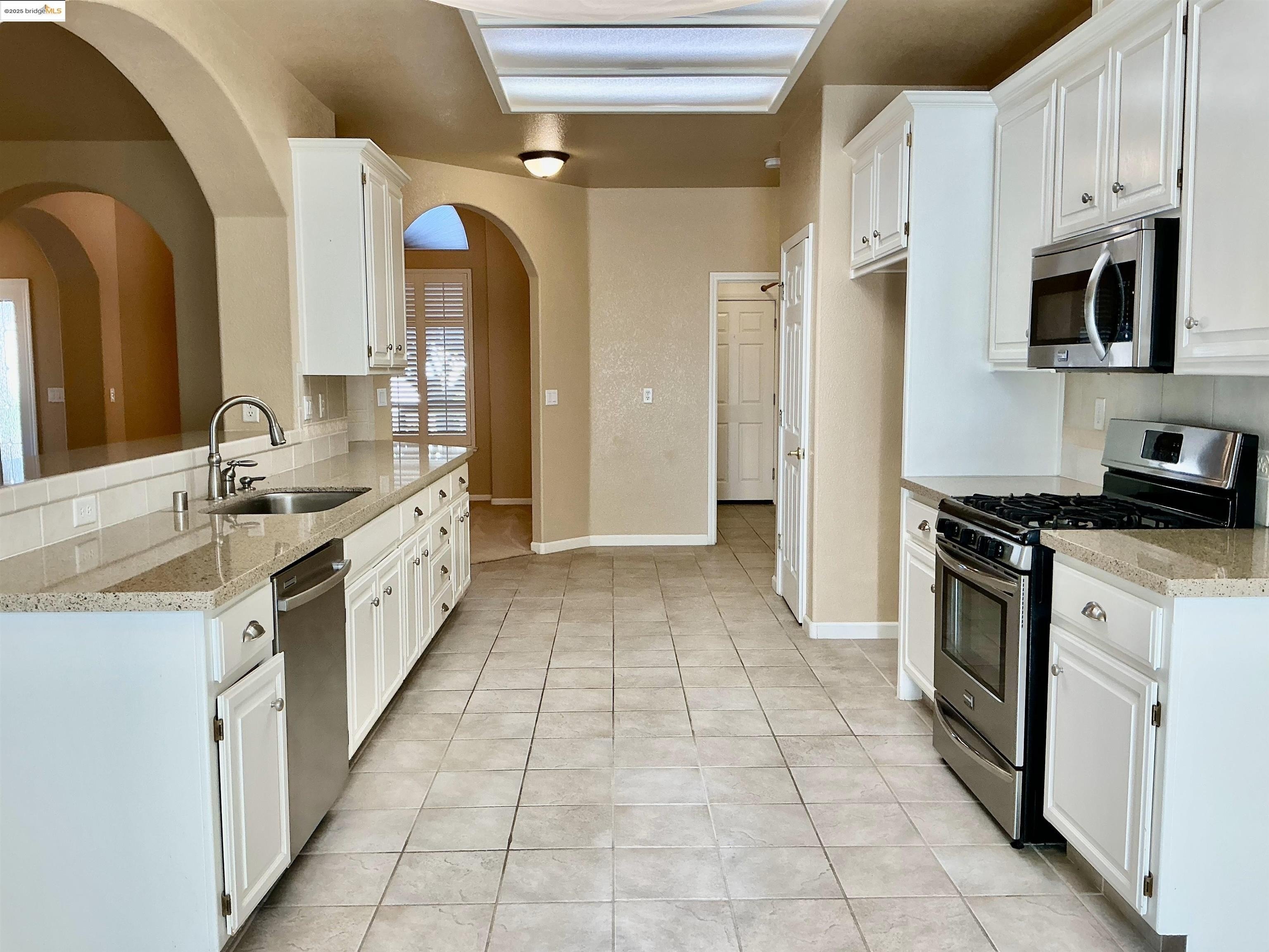 Jamestown, California, 95327, United States, 3 Bedrooms Bedrooms, ,2 BathroomsBathrooms,Residential,For Sale,1848648