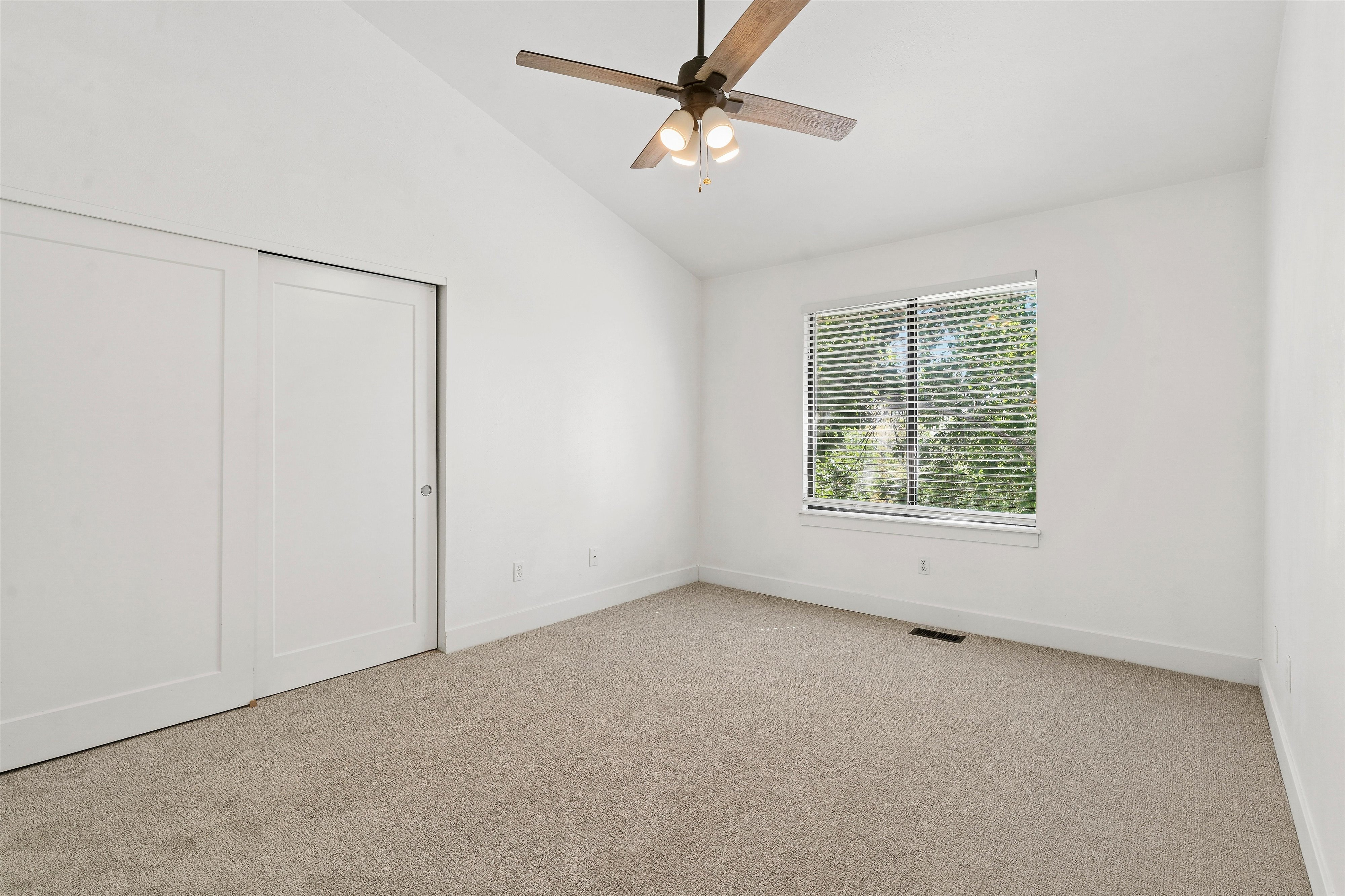  Move right in and start enjoying everything that Littleton has to offer - 物件實景