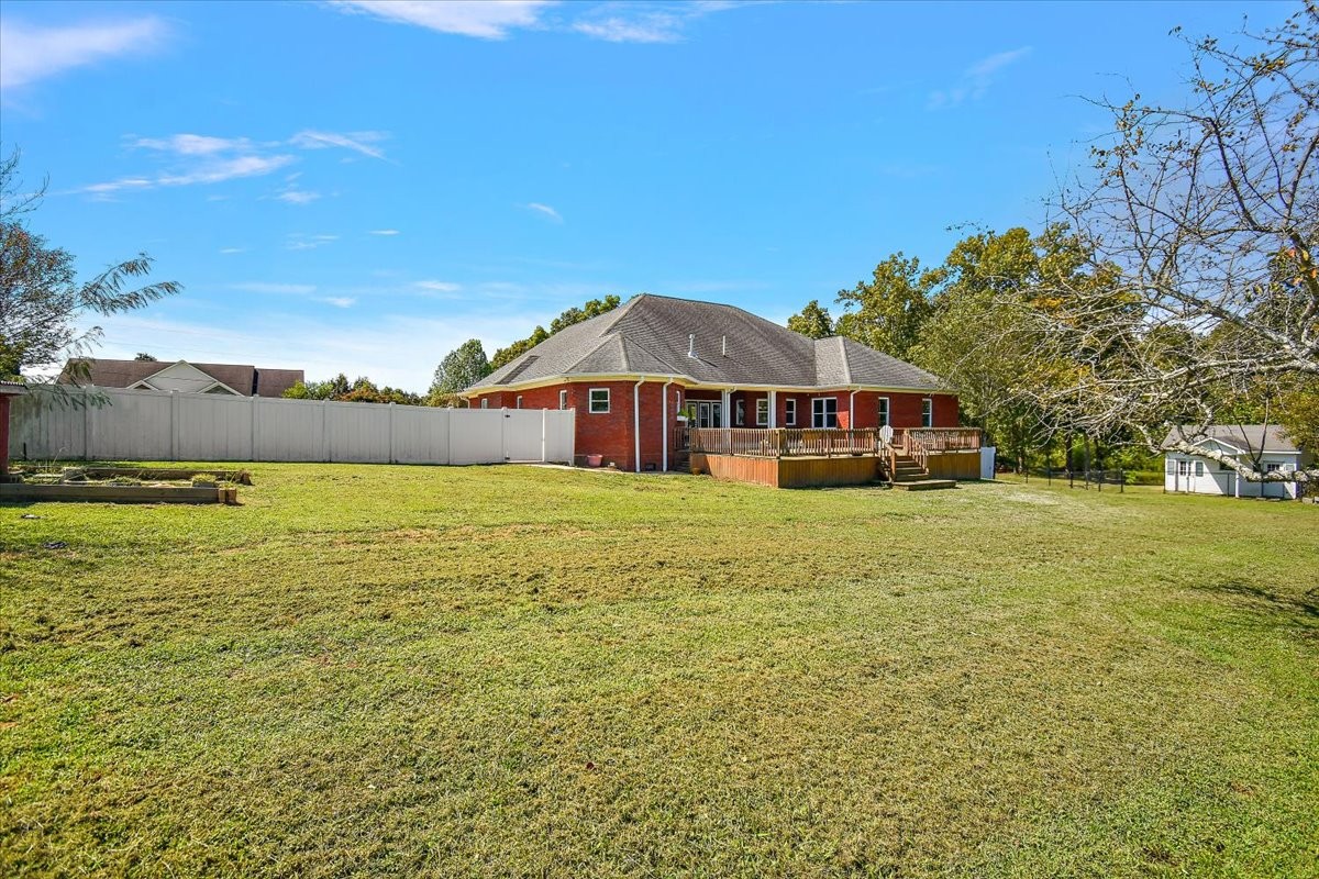 Leoma, Tennessee, 38468, United States, 3 Bedrooms Bedrooms, ,3 BathroomsBathrooms,Residential,For Sale,1938715