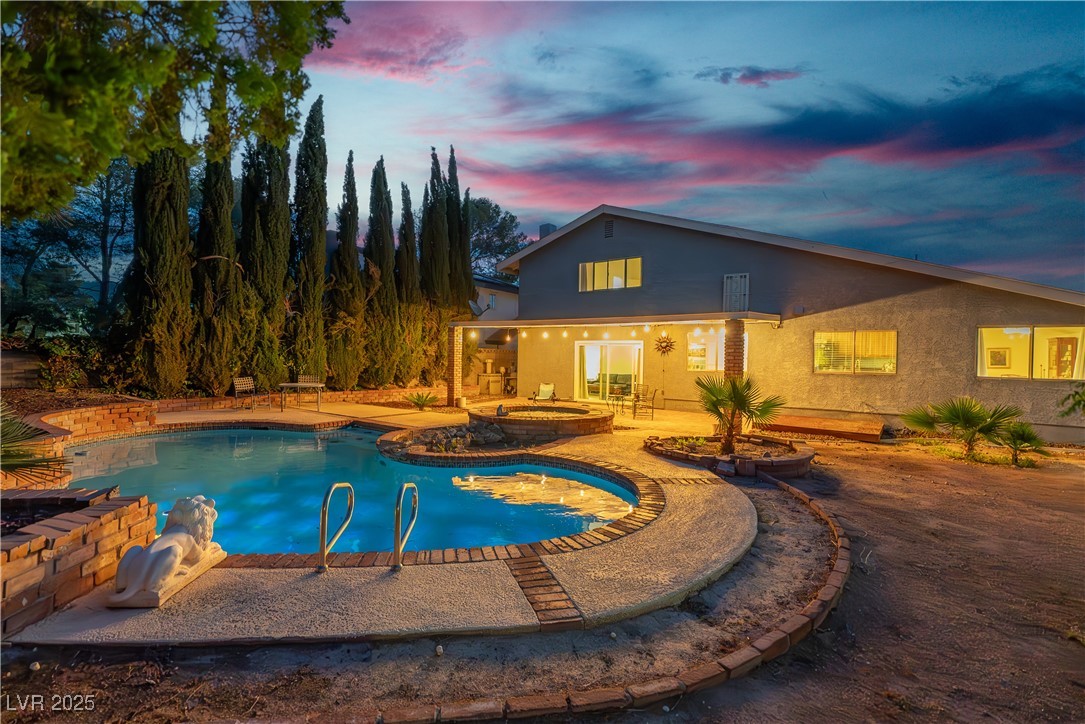 Las Vegas, Nevada, 89146, United States, 4 Bedrooms Bedrooms, ,2 BathroomsBathrooms,Residential,For Sale,1901179