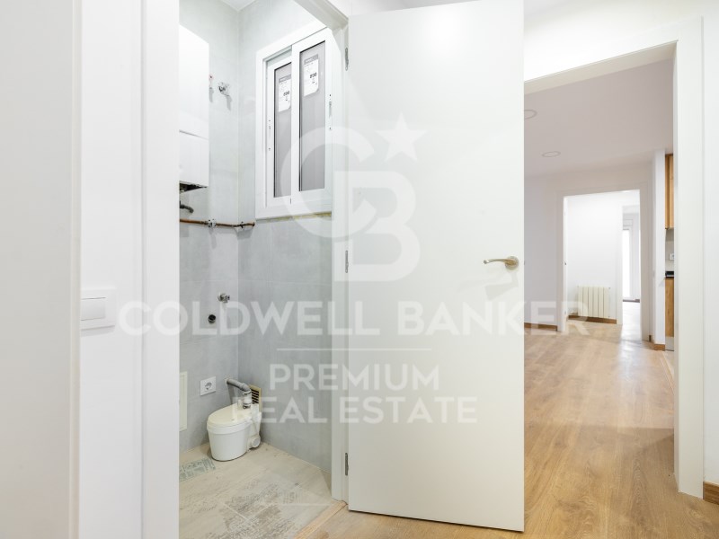 Barcelona Capital, Catalonia, ES, 4 Bedrooms Bedrooms, ,2 BathroomsBathrooms,Residential,For Sale,1752562