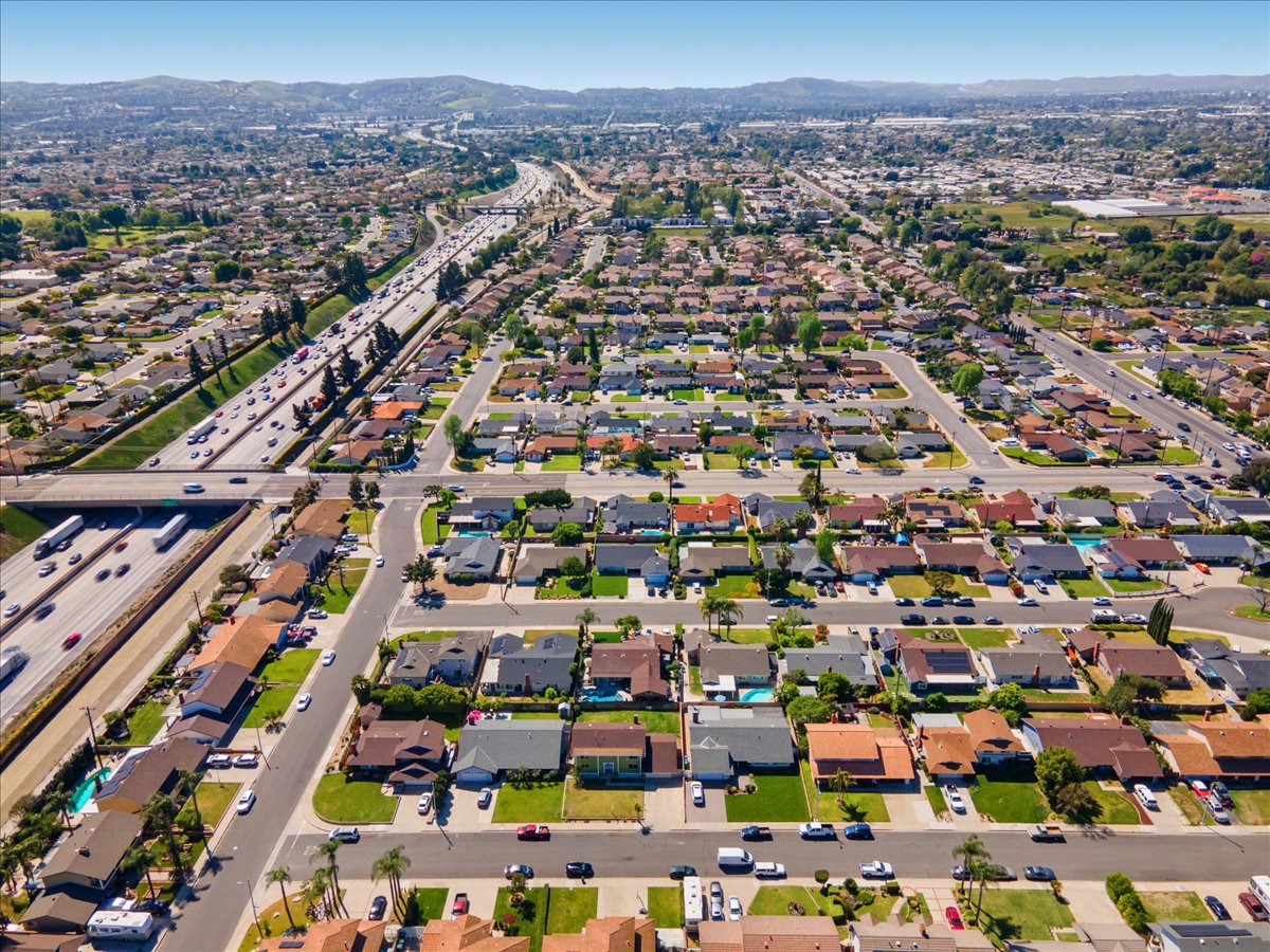 Chino, California, 91710, United States, 5 Bedrooms Bedrooms, ,3 BathroomsBathrooms,Residential,For Sale,1943036