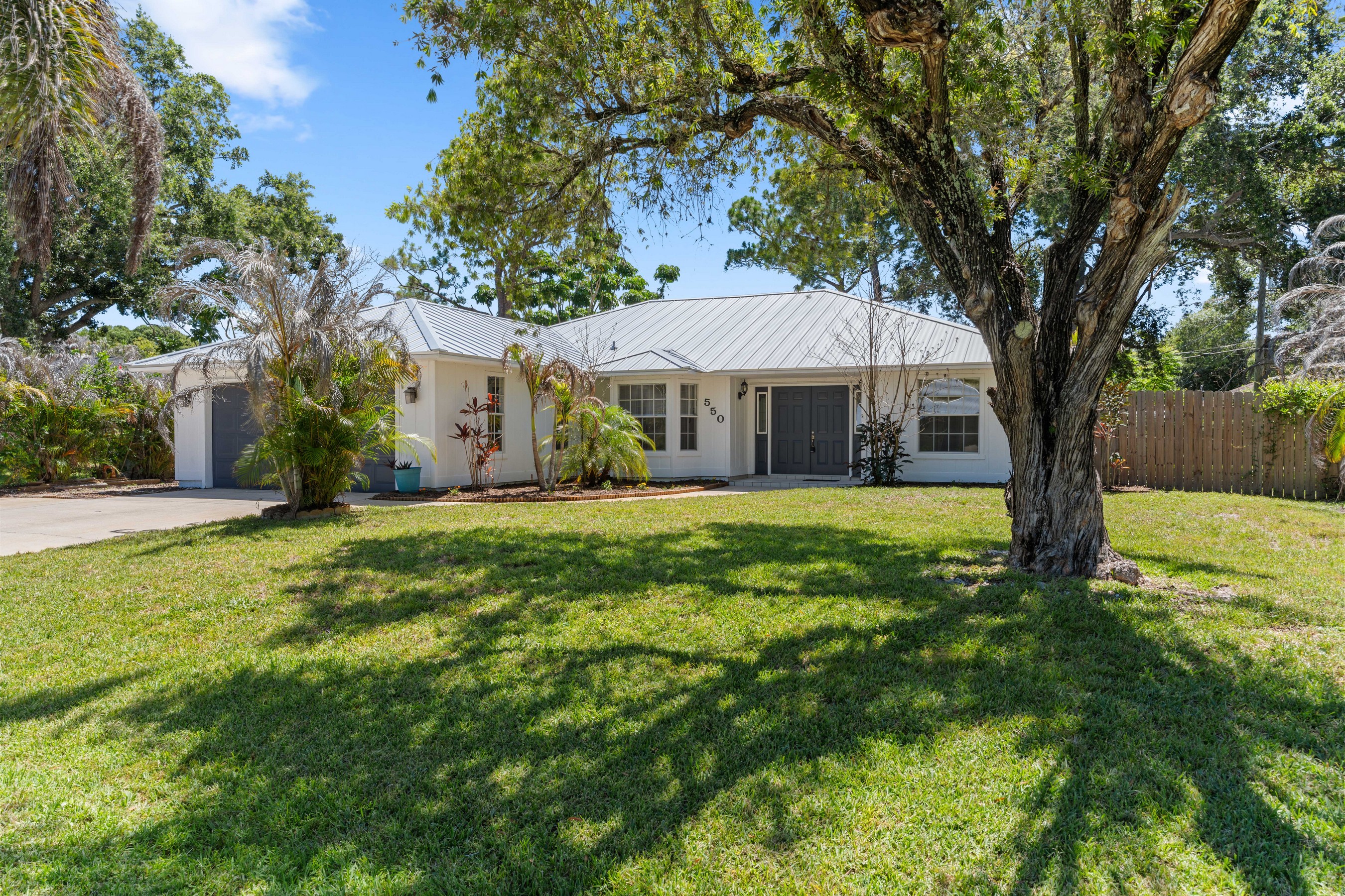 550 W 11th Avenue W, Vero Beach, FL, 32962 - 物件實景