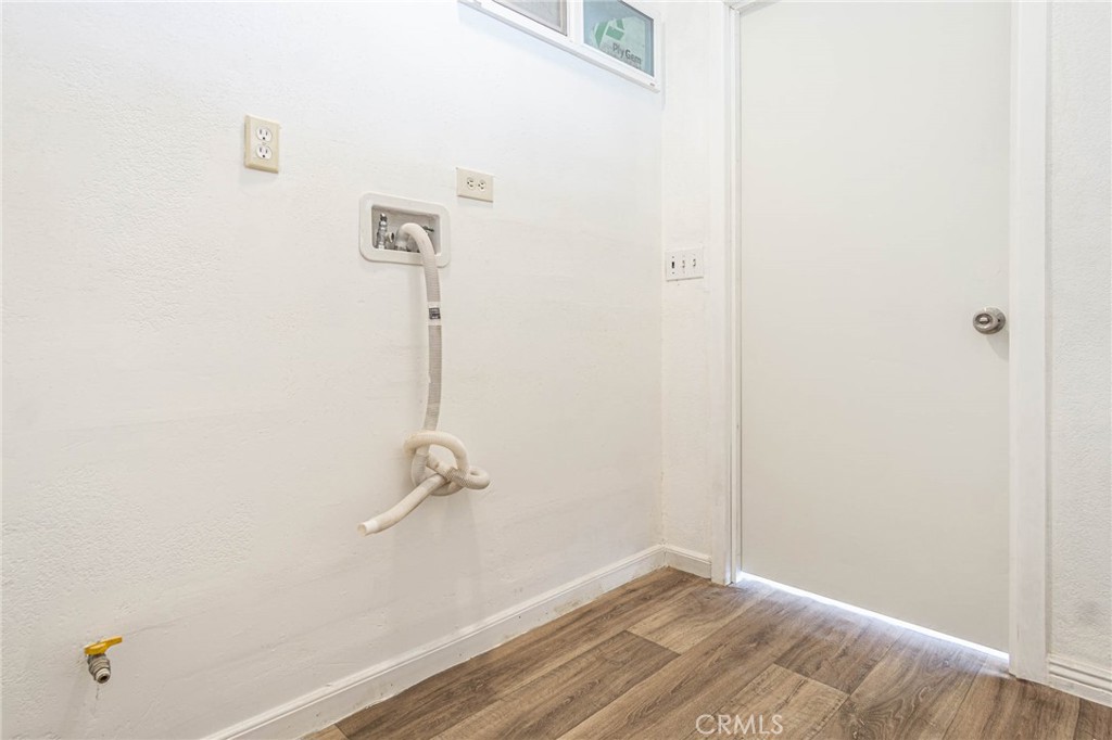 Apple Valley, California, 92308, United States, 4 Bedrooms Bedrooms, ,3 BathroomsBathrooms,Residential,For Sale,2038971