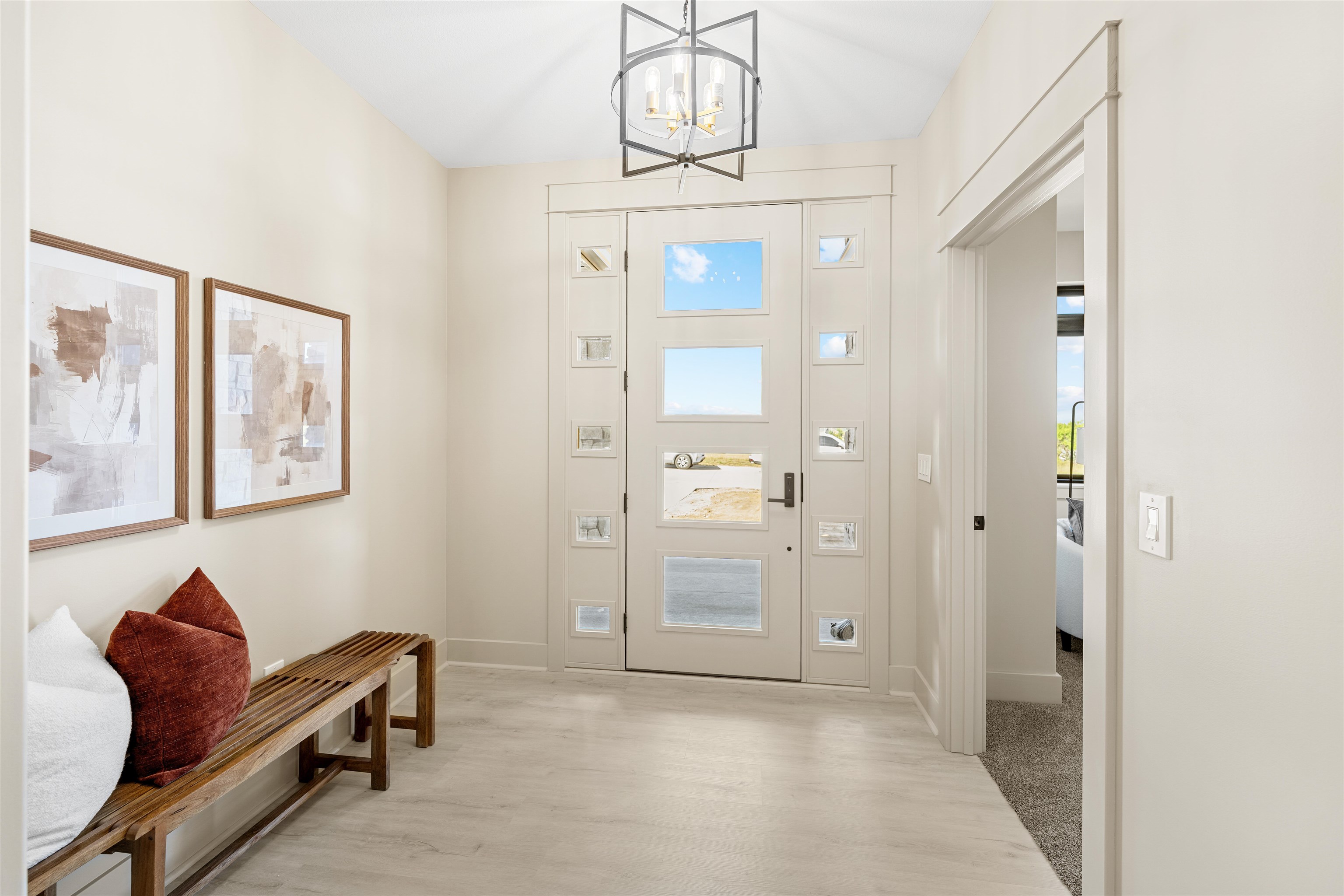 Salina, Kansas, 67401, United States, 3 Bedrooms Bedrooms, ,3 BathroomsBathrooms,Residential,For Sale,1956761