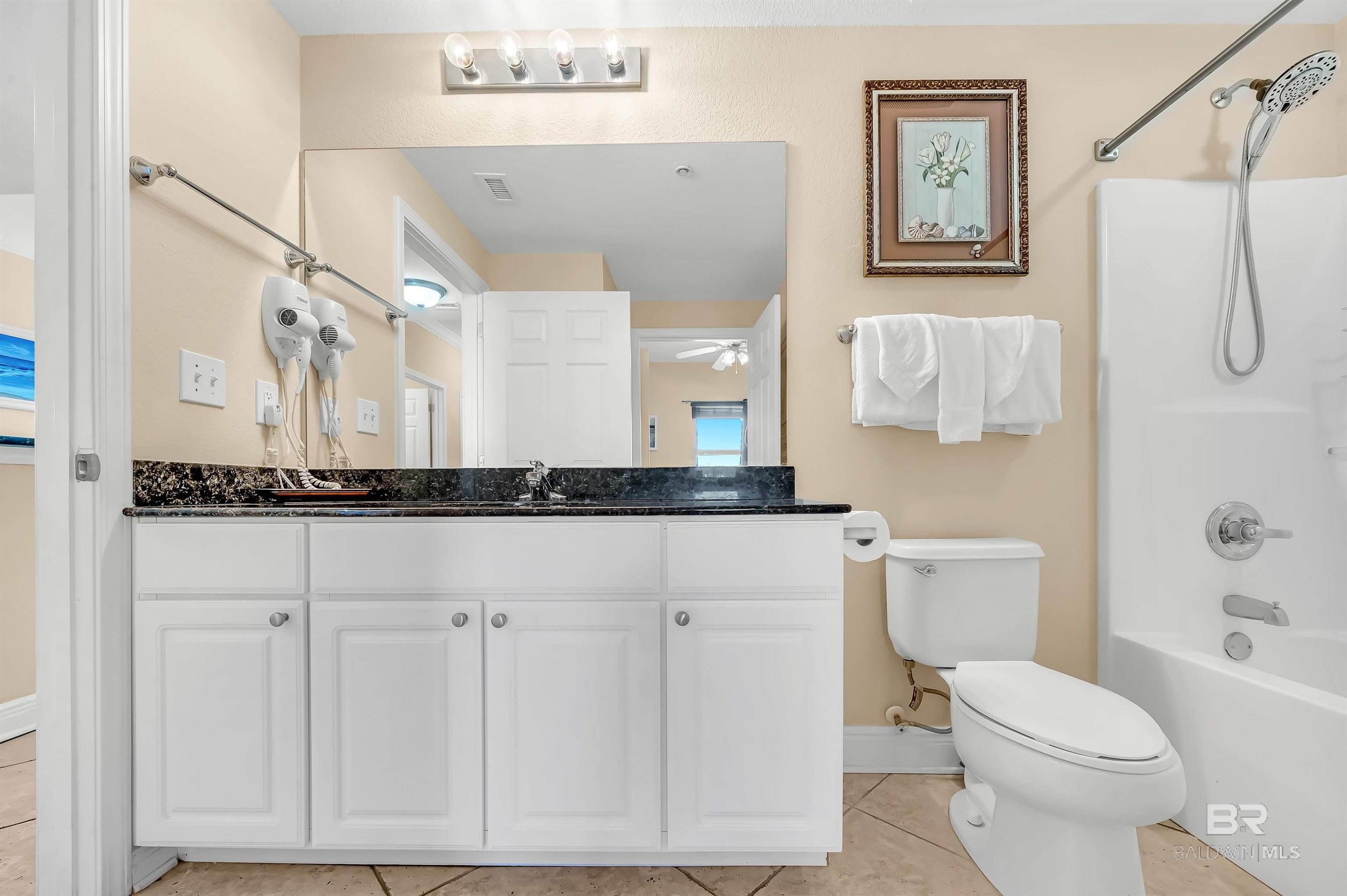 Gulf Shores, Alabama, 36542, United States, 2 Bedrooms Bedrooms, ,2 BathroomsBathrooms,Residential,For Sale,1879116