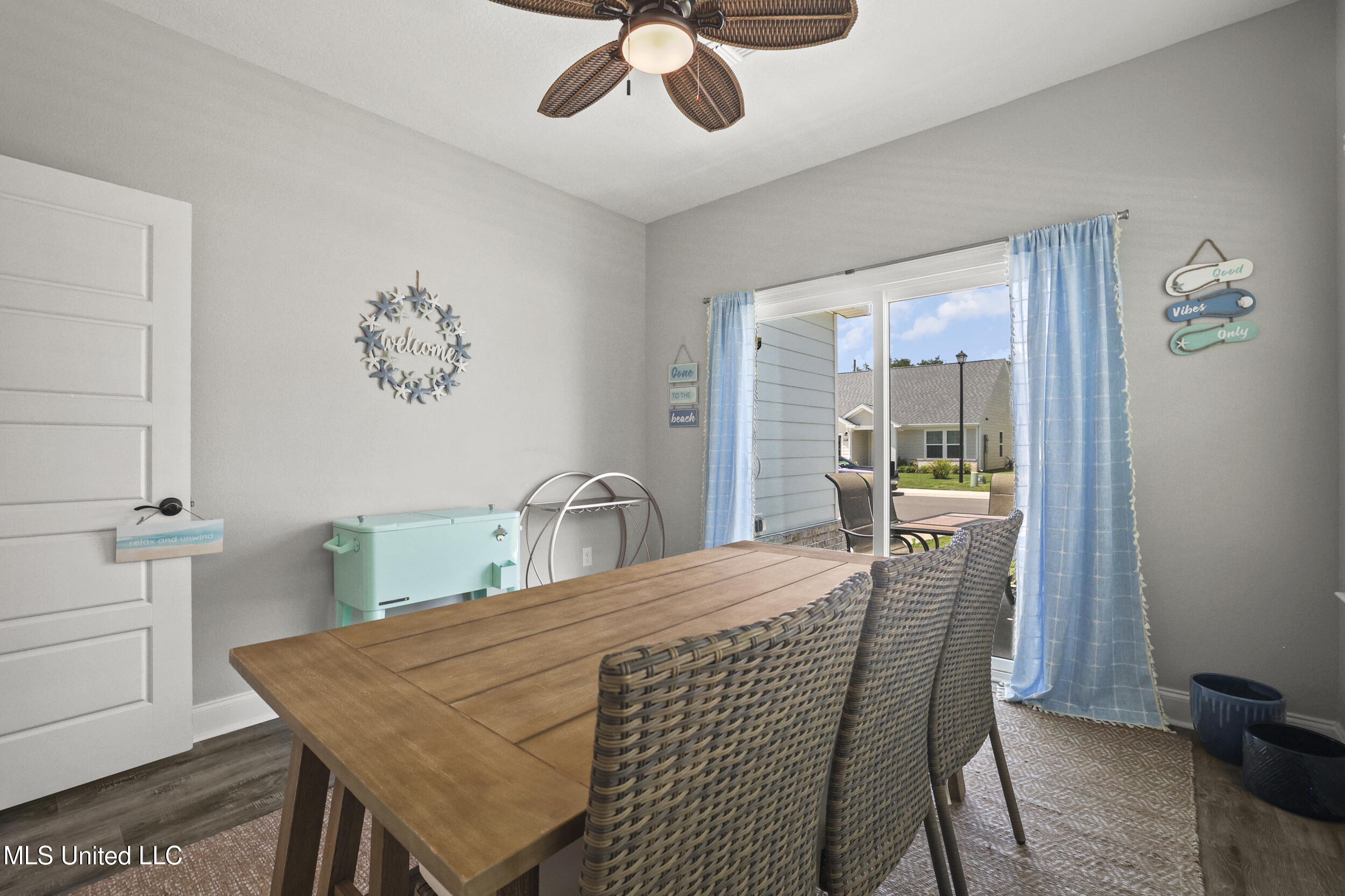 Biloxi, Mississippi, 39531, United States, 3 Bedrooms Bedrooms, ,3 BathroomsBathrooms,Residential,For Sale,1906978