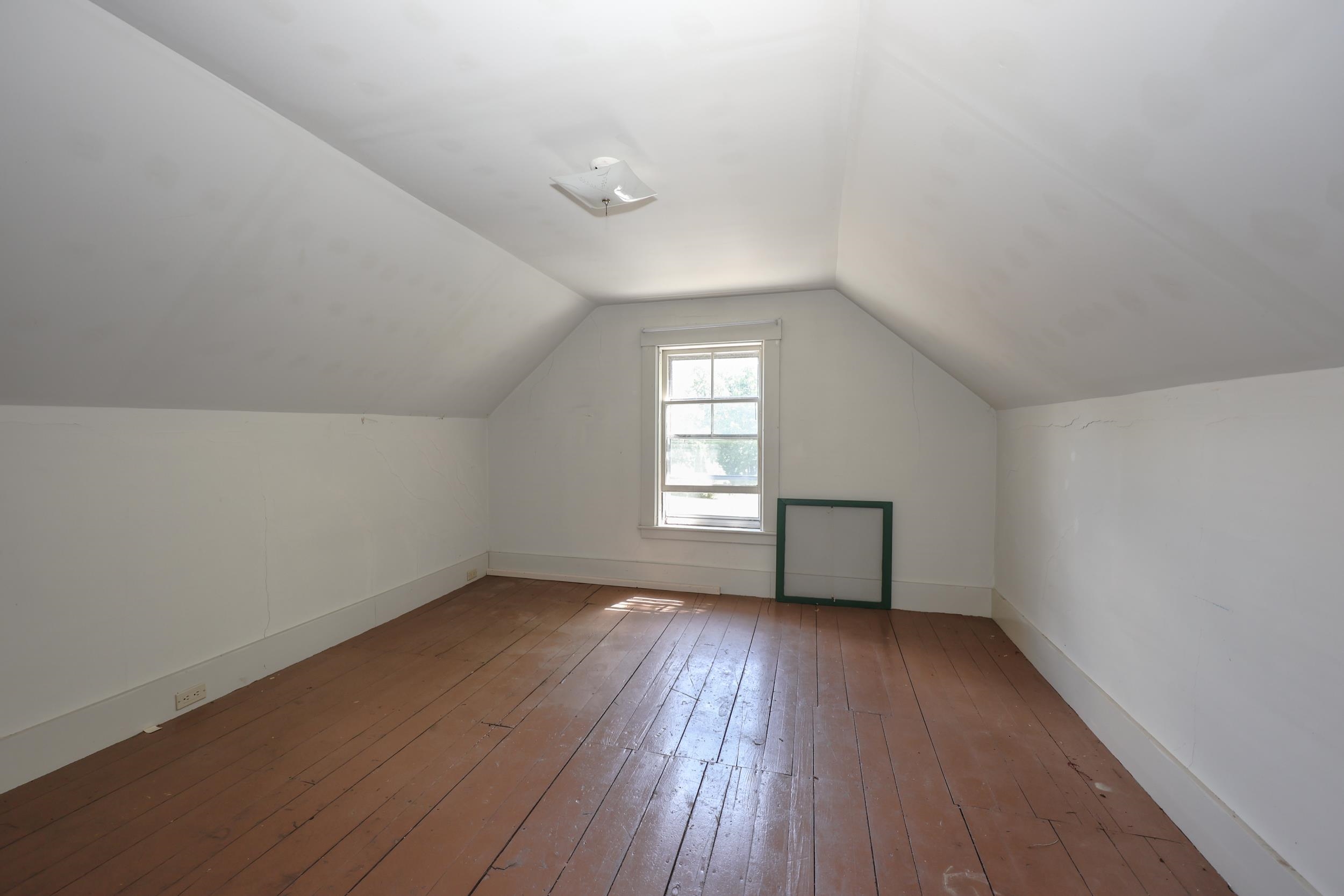 Goffstown, New Hampshire, 03045, United States, 4 Bedrooms Bedrooms, ,4 BathroomsBathrooms,Residential,For Sale,1901331
