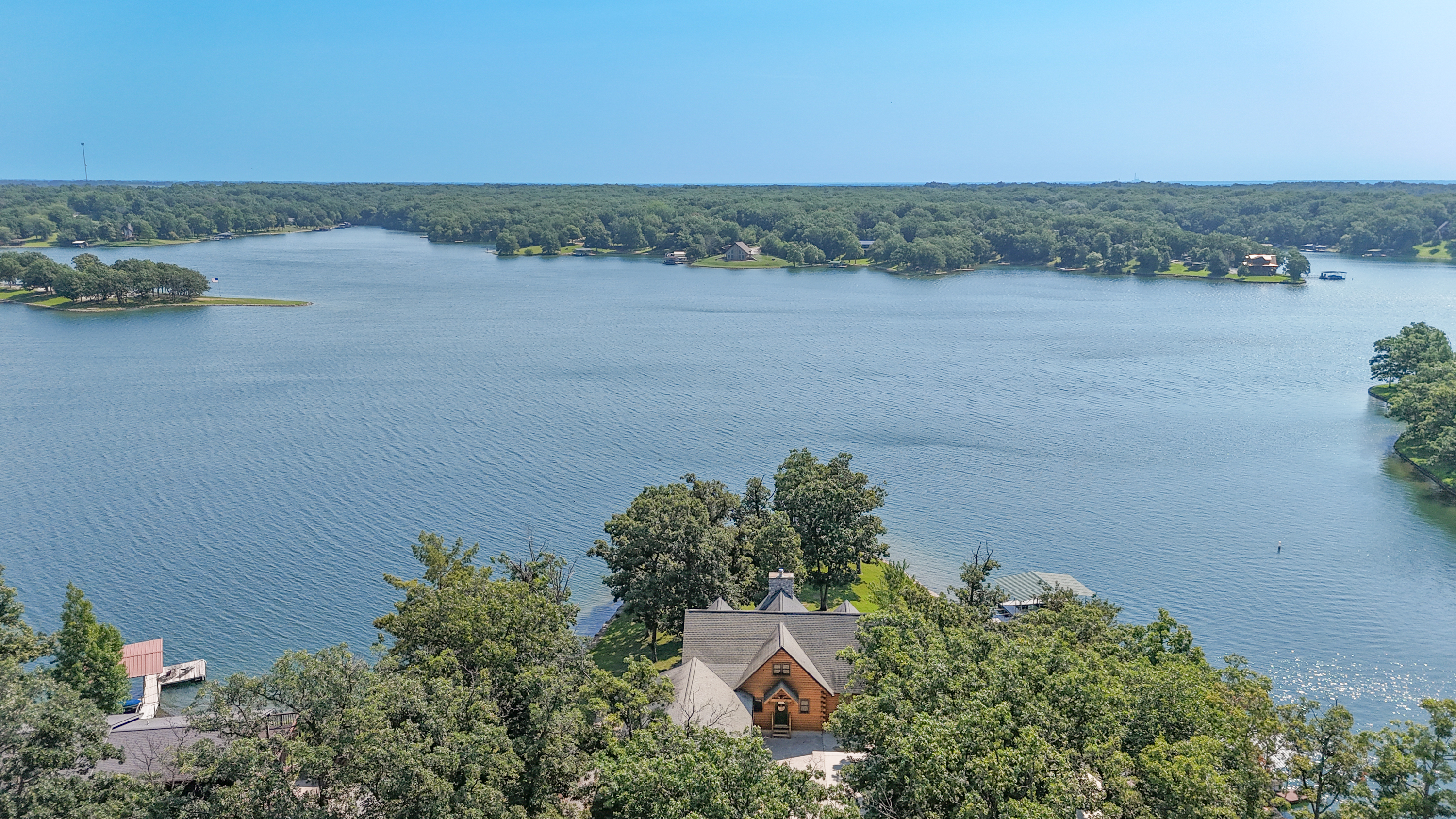 Keytesville, Missouri, 65261, United States, 4 Bedrooms Bedrooms, ,Residential,For Sale,1910439