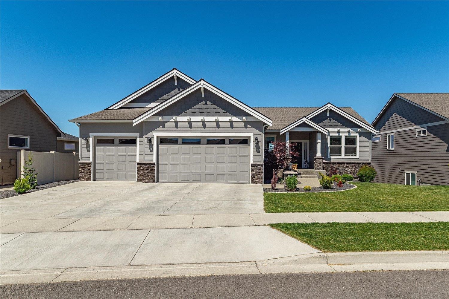 Greenacres, Washington, 99016, United States, 5 Bedrooms Bedrooms, ,3 BathroomsBathrooms,Residential,For Sale,1848364