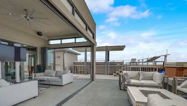 Carmel, Indiana, 46032, United States, 3 Bedrooms Bedrooms, ,4 BathroomsBathrooms,Residential,For Sale,2000560