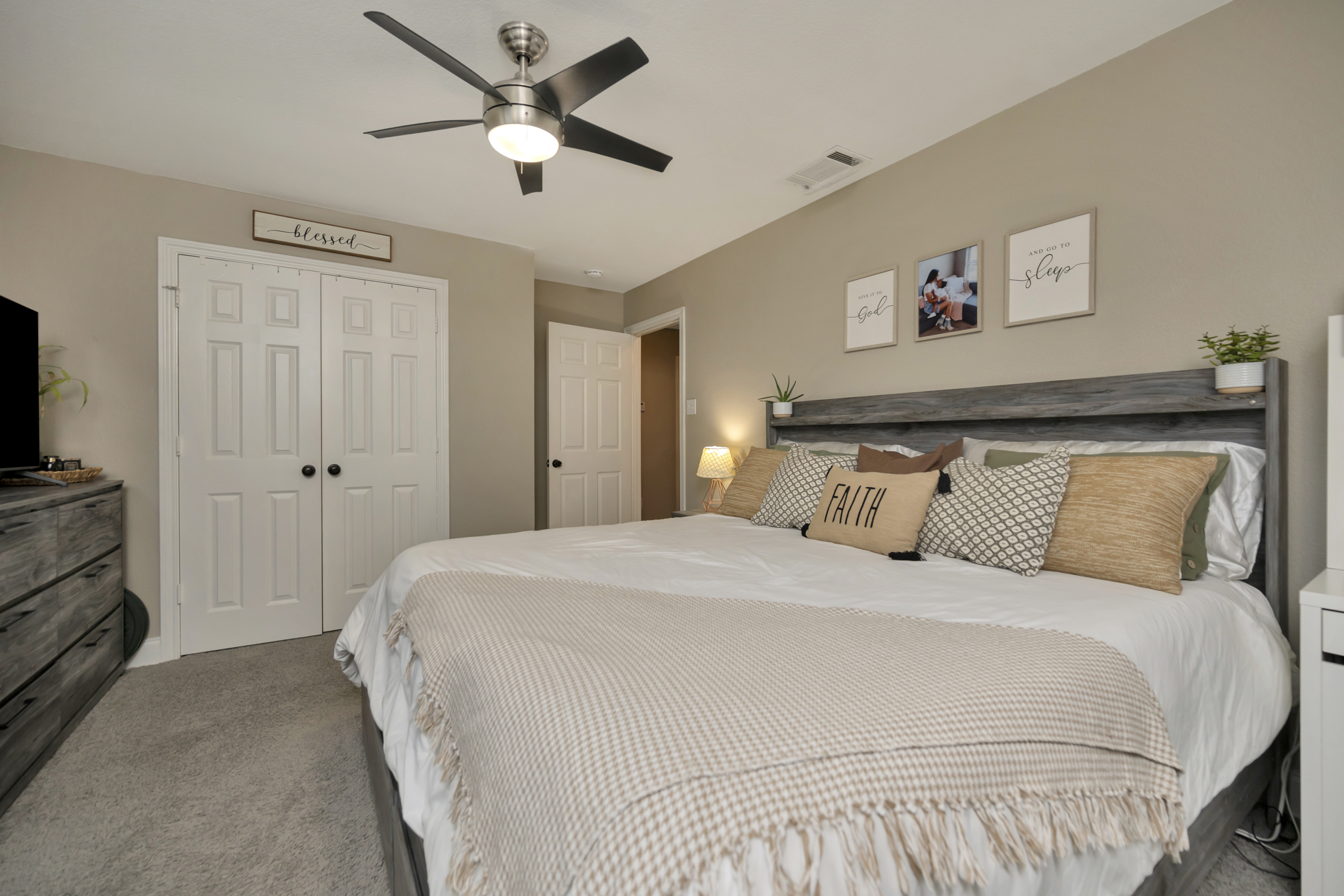  Updated Traditional Home Near Texas Motor Speedway in Justin - 物件實景