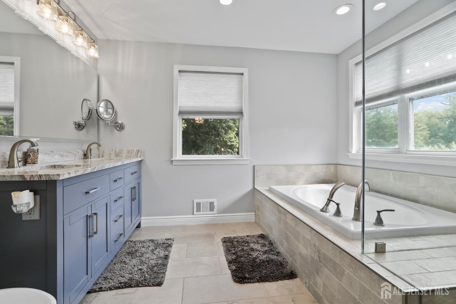 Marlboro, New Jersey, 07751, United States, 5 Bedrooms Bedrooms, ,3 BathroomsBathrooms,Residential,For Sale,1975938