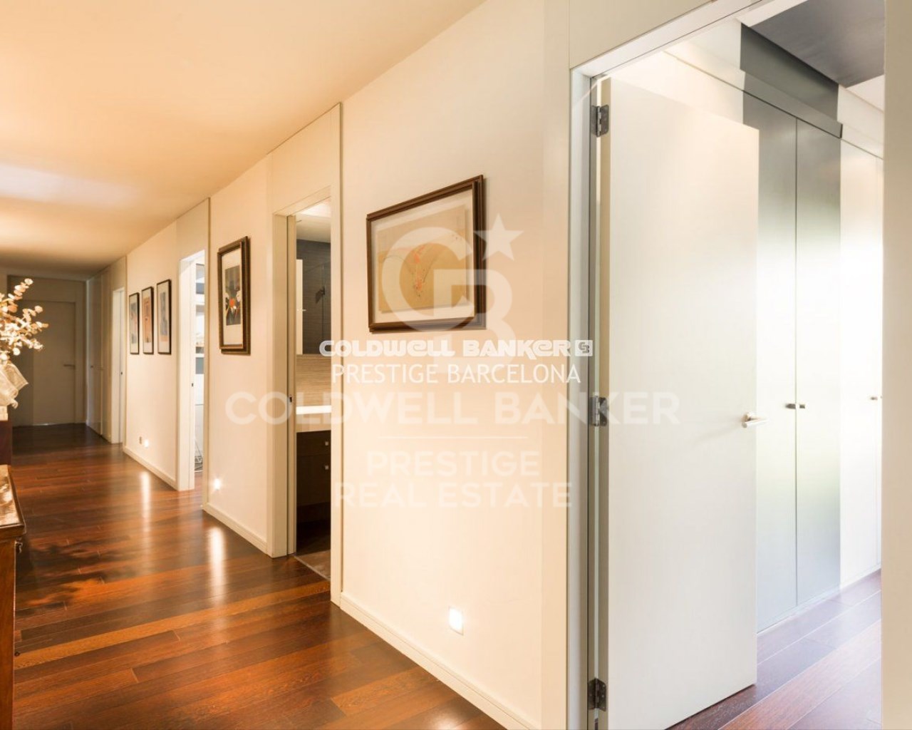 Barcelona, Catalonia, ES, 5 Bedrooms Bedrooms, ,3 BathroomsBathrooms,Residential,For Sale,1613109