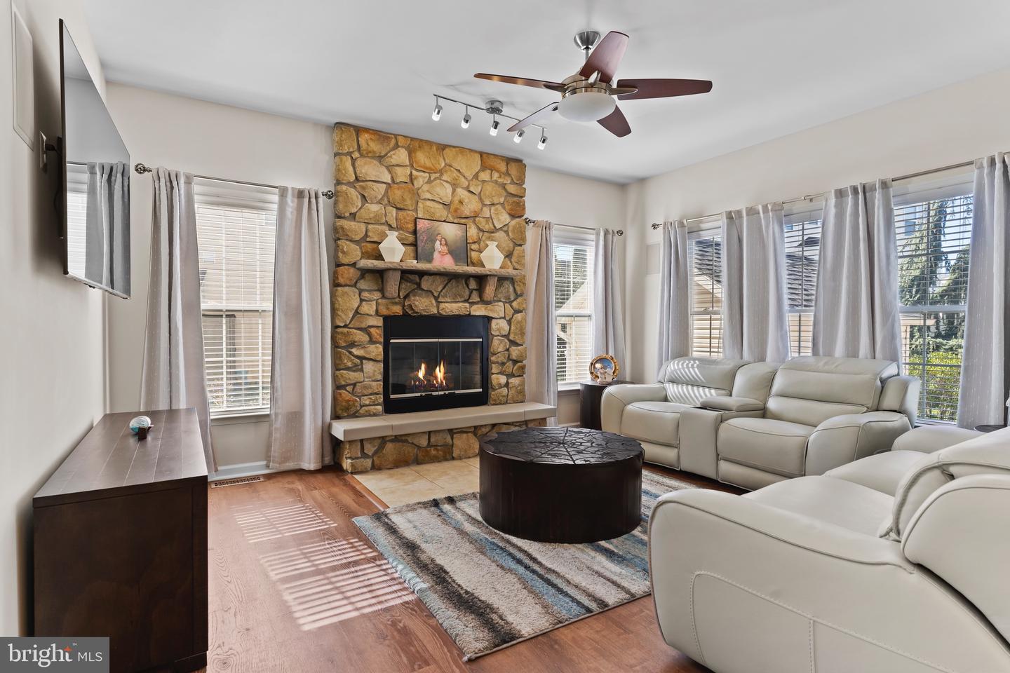 Dillsburg, Pennsylvania, 17019, United States, 4 Bedrooms Bedrooms, ,3 BathroomsBathrooms,Residential,For Sale,1956181