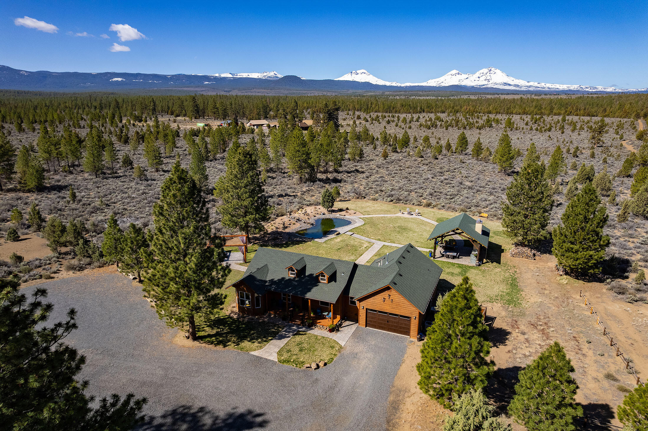 Bend, Oregon, 97703, United States, 3 Bedrooms Bedrooms, ,2 BathroomsBathrooms,Residential,For Sale,1826541