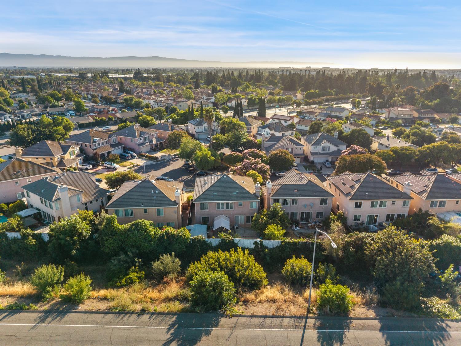 San Jose, California, 95132, United States, 5 Bedrooms Bedrooms, ,3 BathroomsBathrooms,Residential,For Sale,2048676