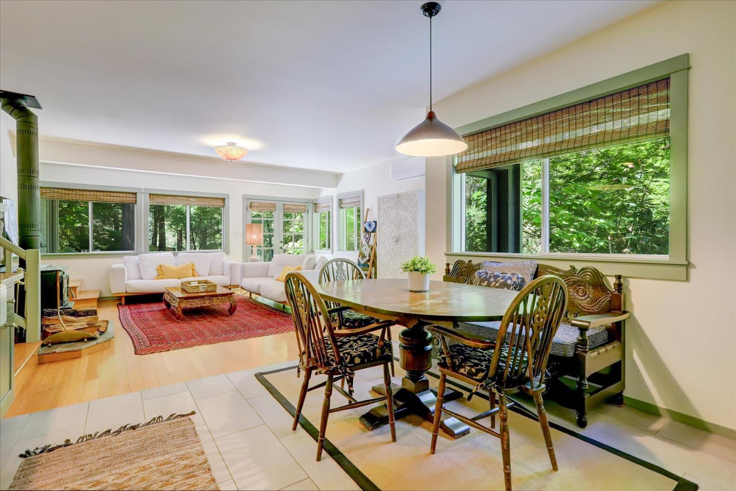 Nevada City, California, 95959, United States, 2 Bedrooms Bedrooms, ,2 BathroomsBathrooms,Residential,For Sale,1984222