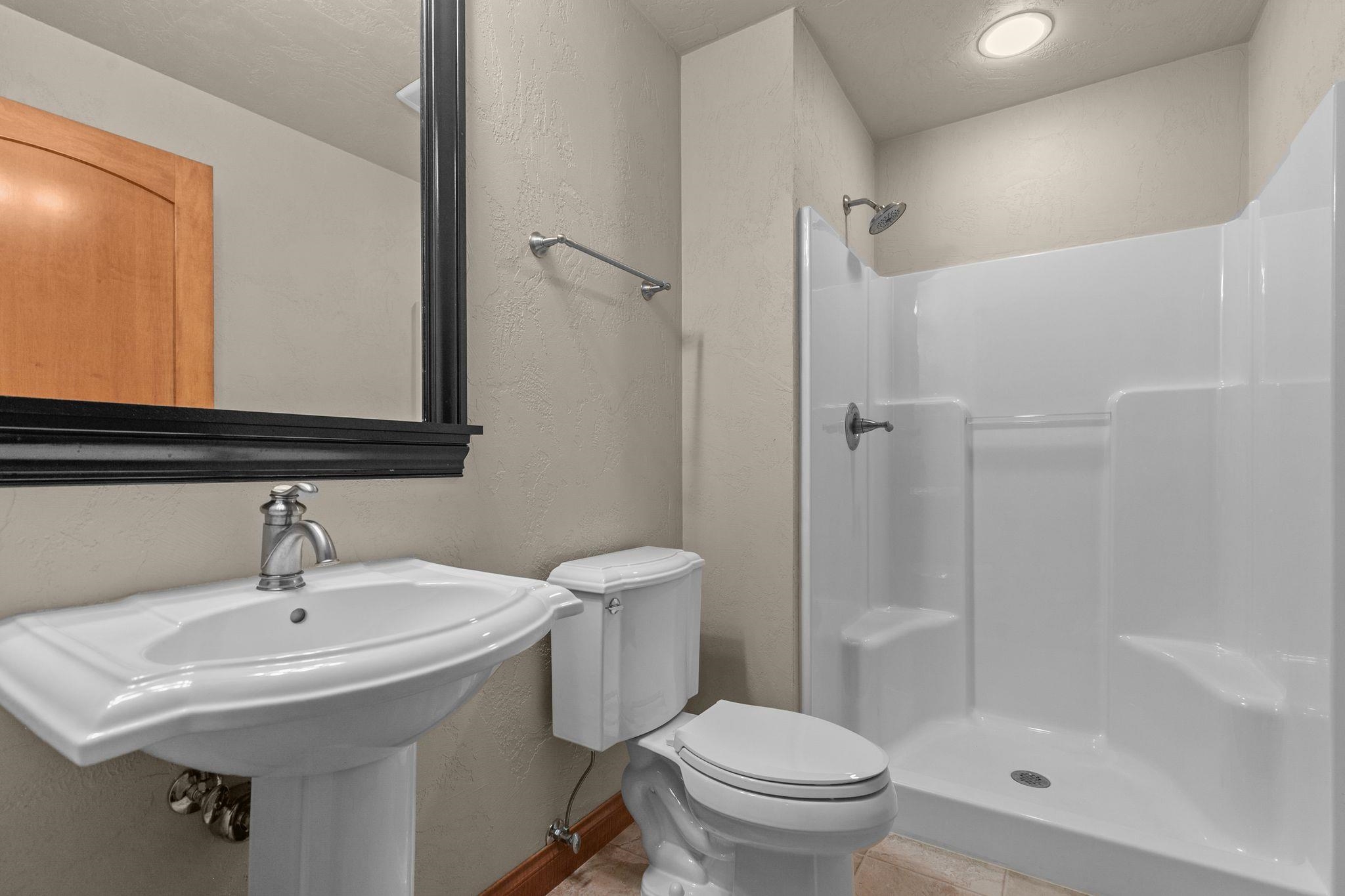 Combined Locks, Wisconsin, 54113, United States, 3 Bedrooms Bedrooms, ,4 BathroomsBathrooms,Residential,For Sale,1976414