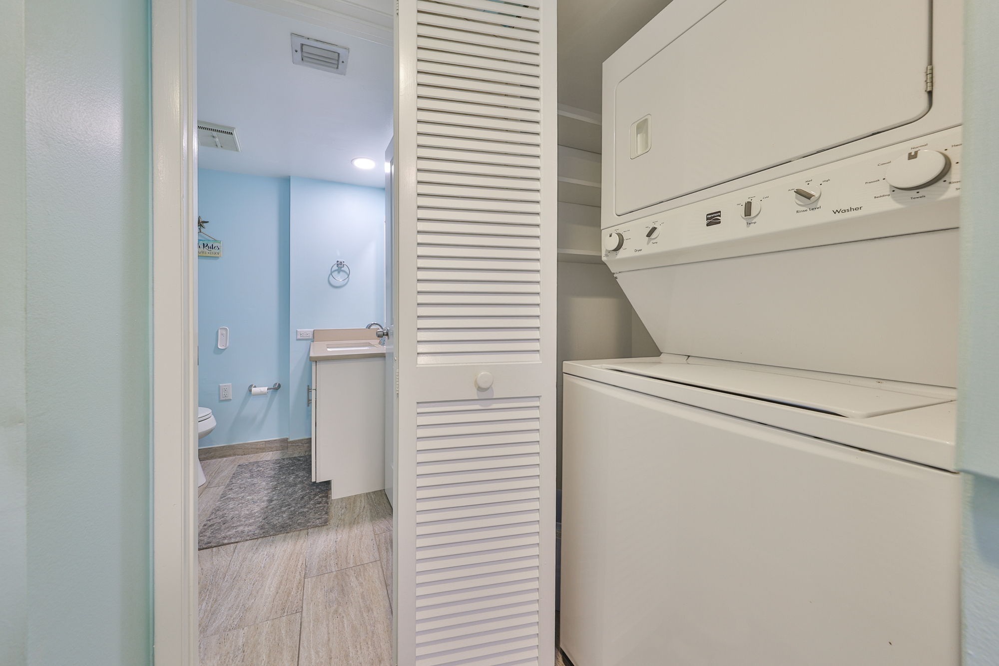 Clearwater Beach, Florida, 33767, United States, 1 Bedroom Bedrooms, ,2 BathroomsBathrooms,Residential,For Sale,1977672