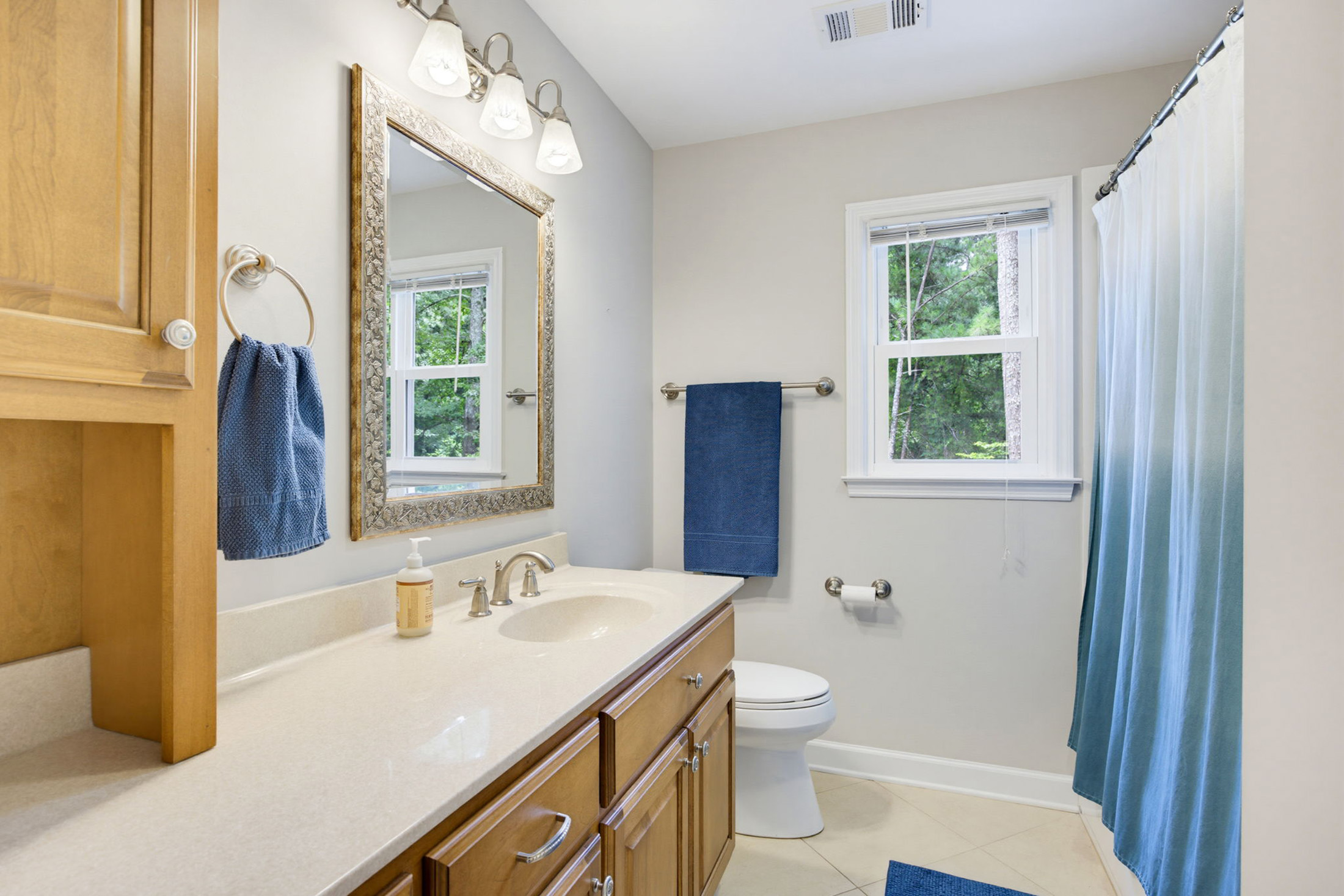  Stunning 5-Bedroom Brick Home in the Heart of East Cobb - 物件實景