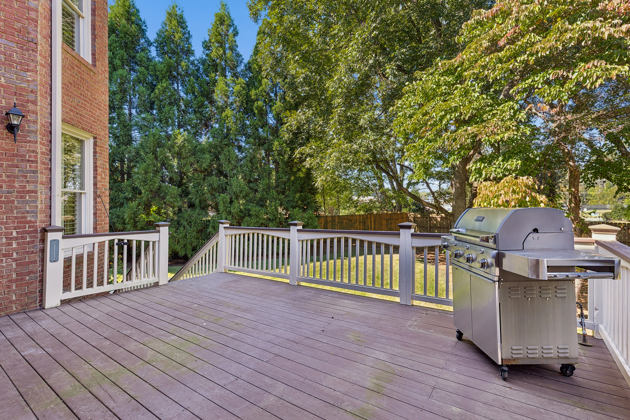  Ideally Located Within One Mile of Roswell’s Beloved Historic Canton Street - 物件實景