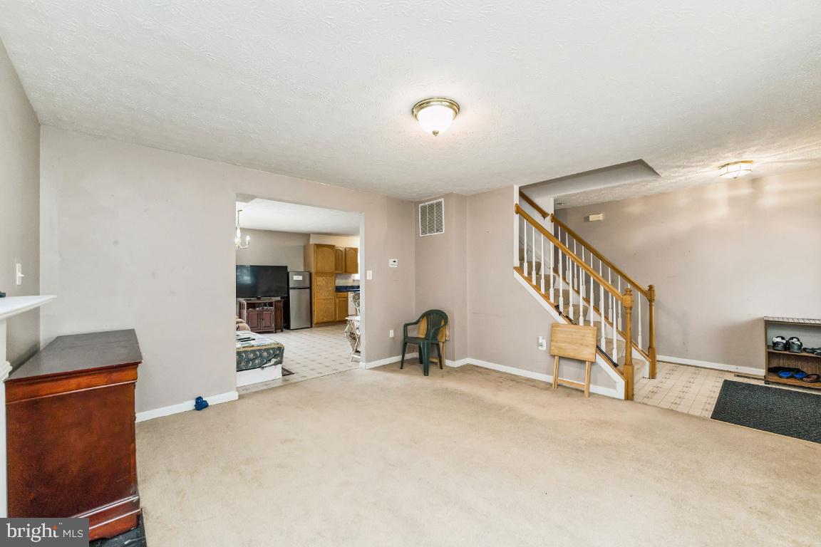 Waldorf, Maryland, 20601, United States, 6 Bedrooms Bedrooms, ,4 BathroomsBathrooms,Residential,For Sale,2005305