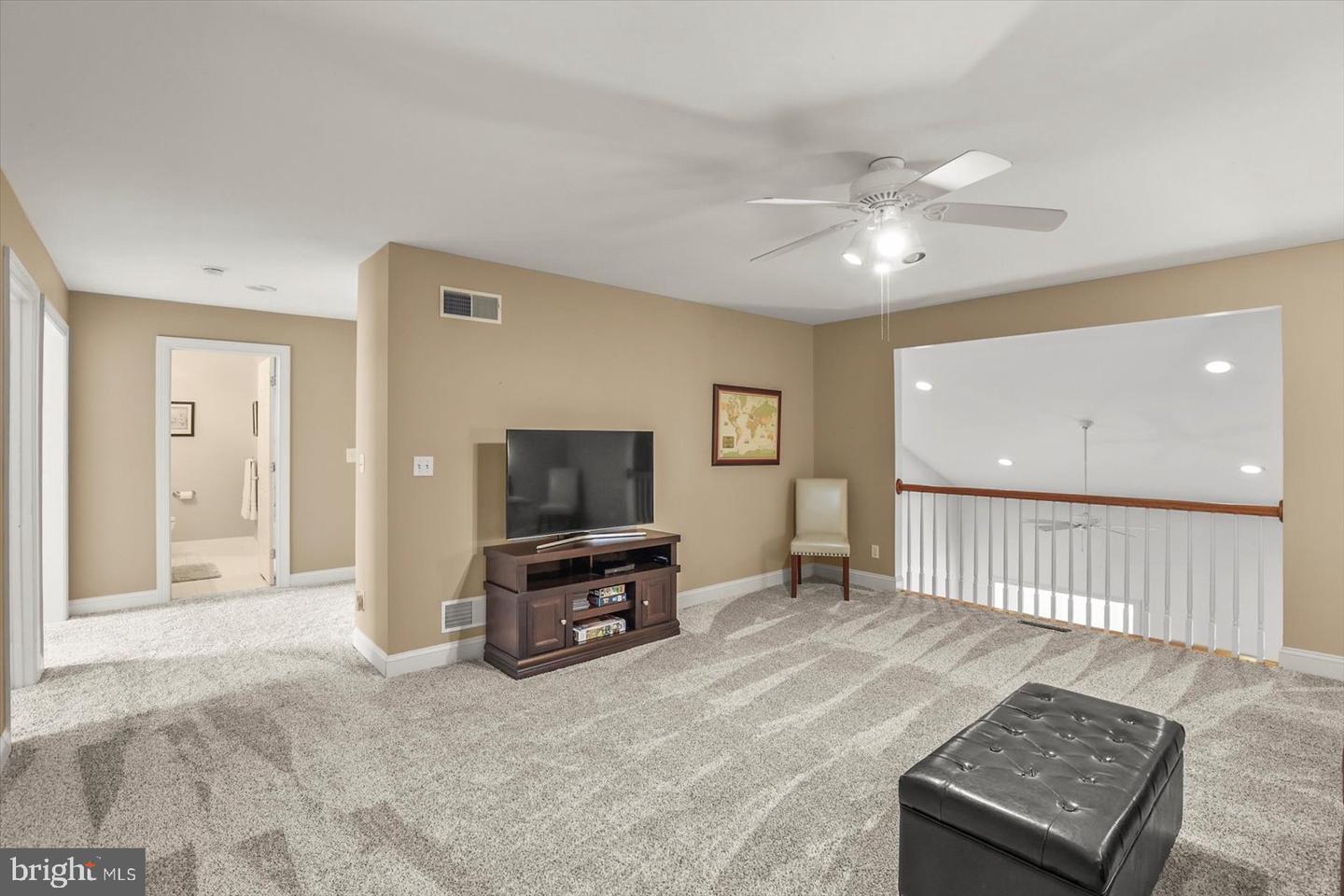 York, Pennsylvania, 17403, United States, 3 Bedrooms Bedrooms, ,3 BathroomsBathrooms,Residential,For Sale,1940325